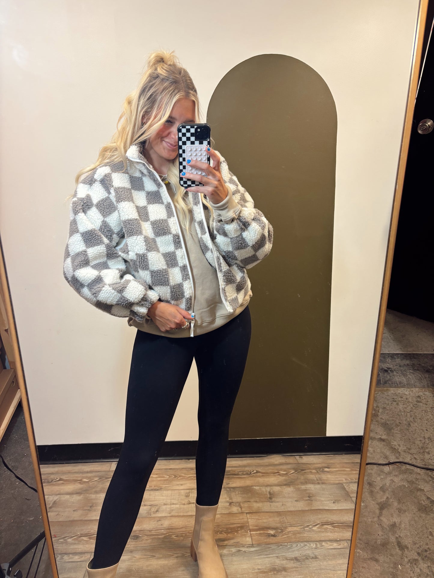 Alayna Checkered Jacket (Grey)