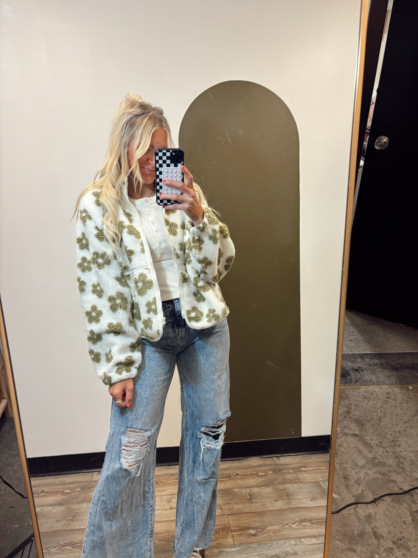 Playful Daises Sherpa (Green)
