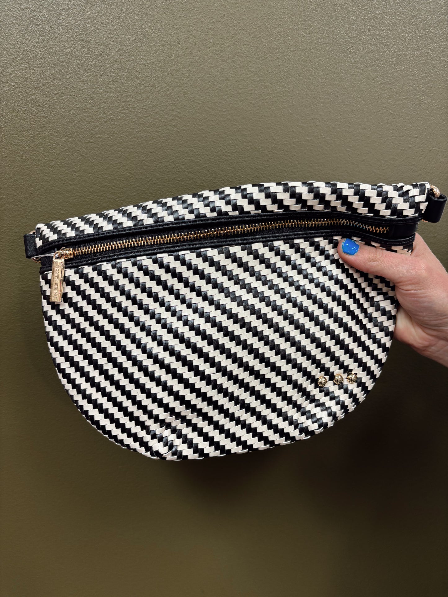 Diagonal Weave Westlyn Bag (Black/Cream)