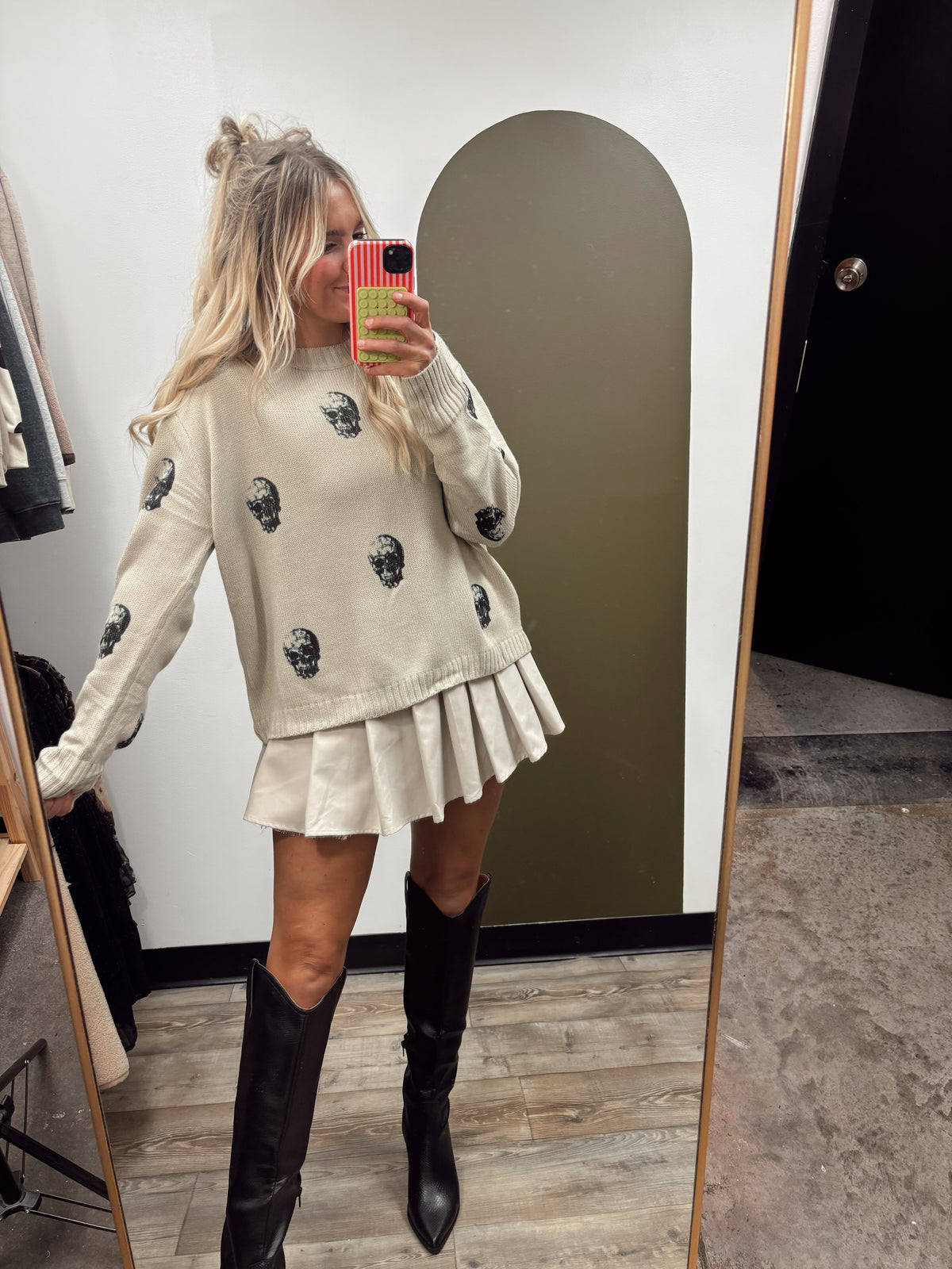 Skull Sweater (Tan)