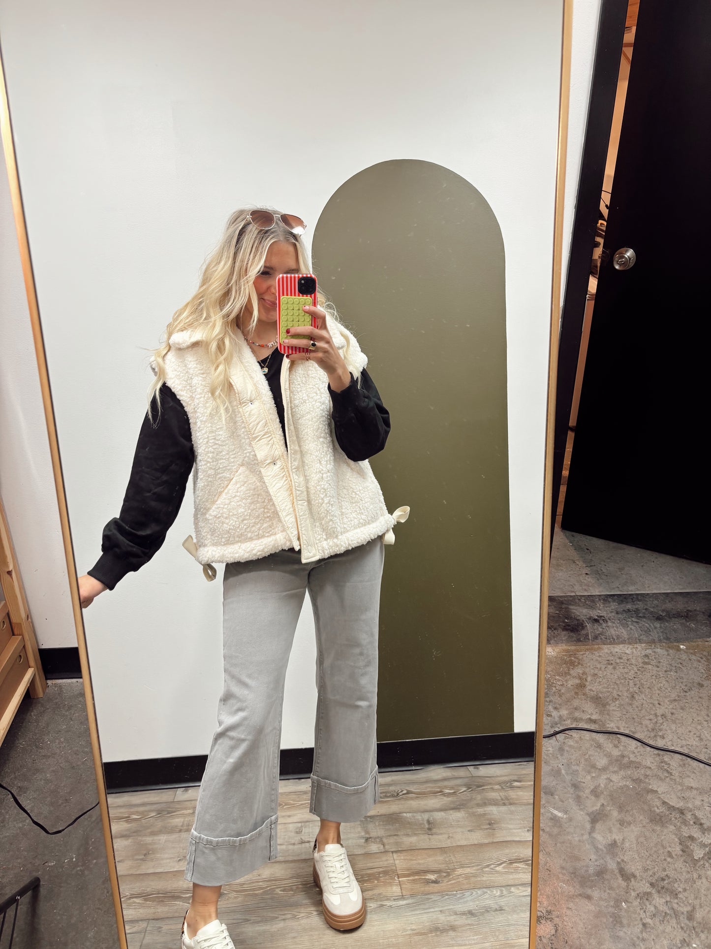 City Trek Vest (Cream)