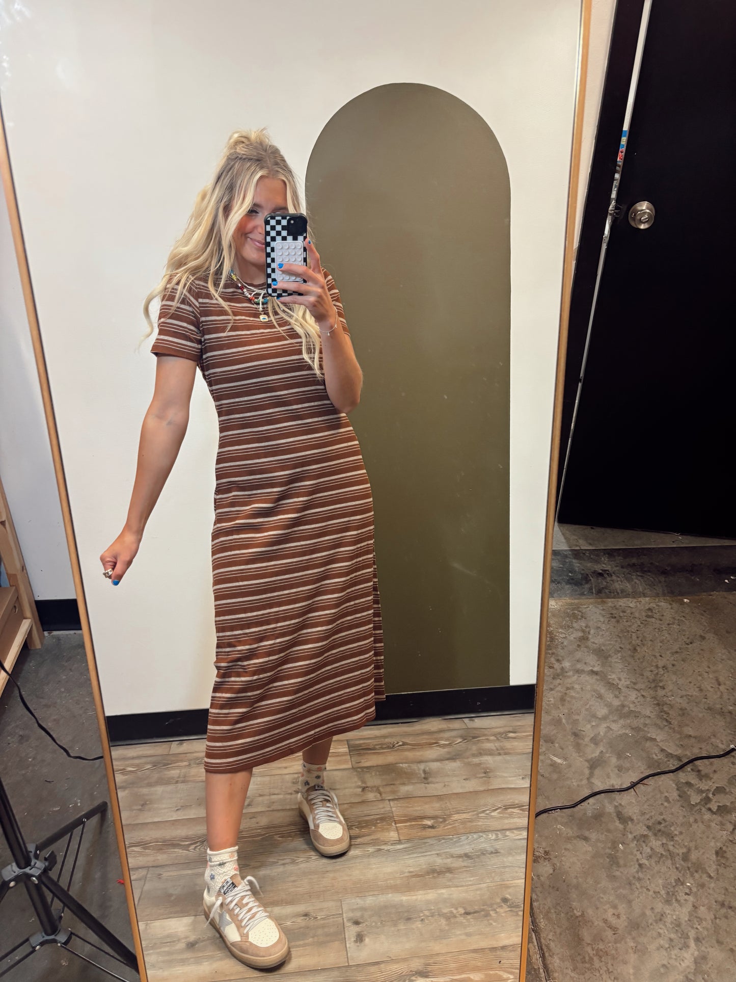 Kaylee Stripe Maxi (Brown)