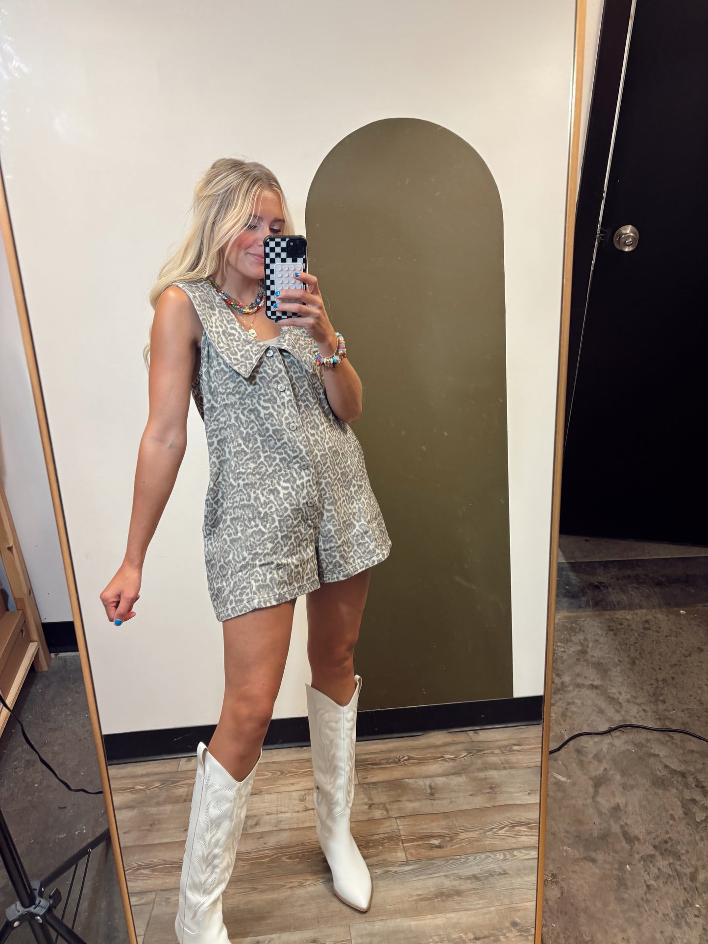 Oversize Collar Leopard Romper