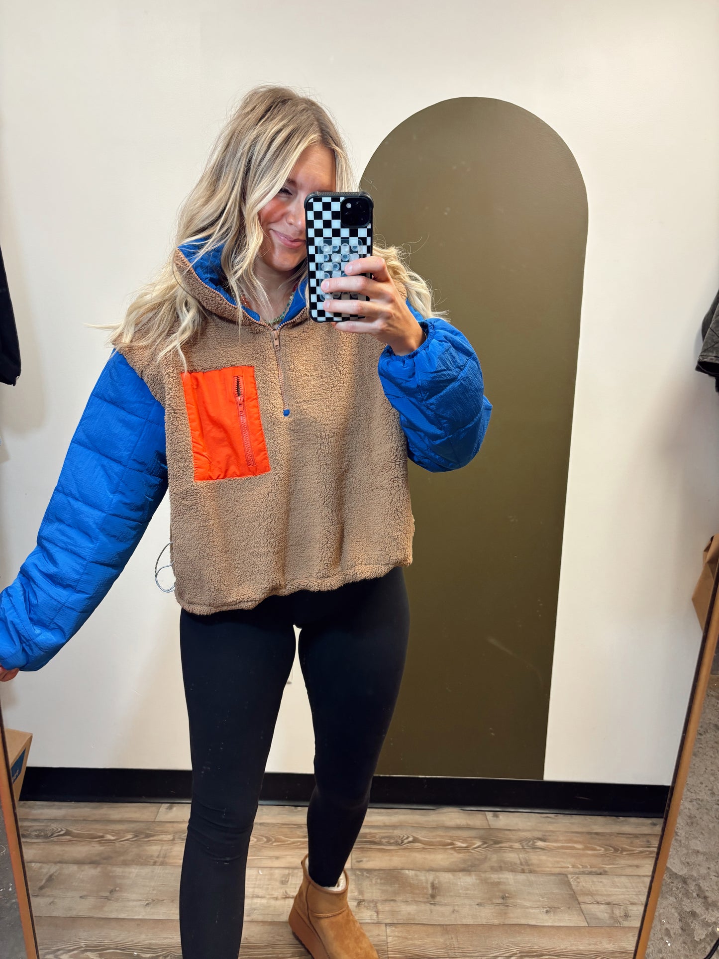 Mountain Town Fleece Pullover