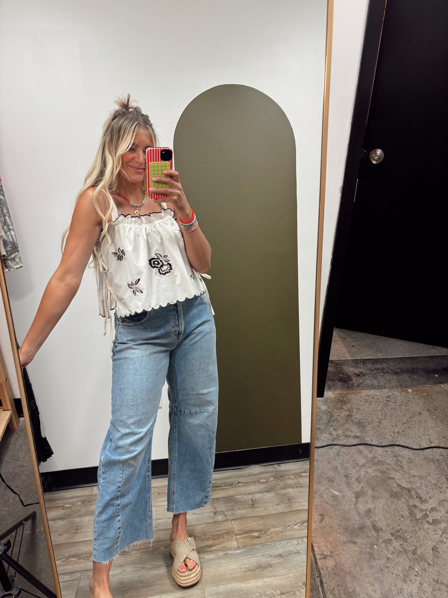 Leaf Tie Emb Top