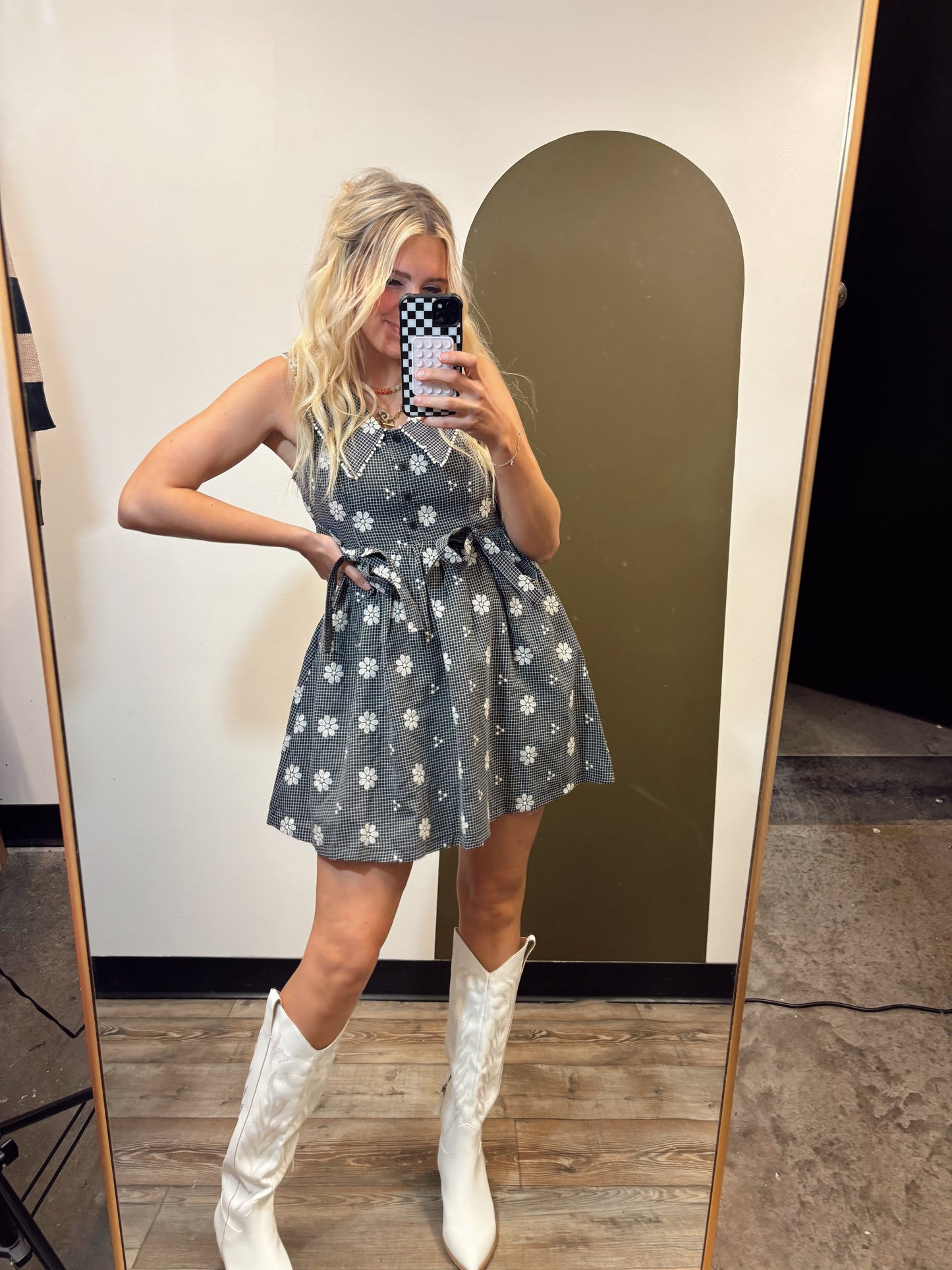 Daisy Doll Collared Dress