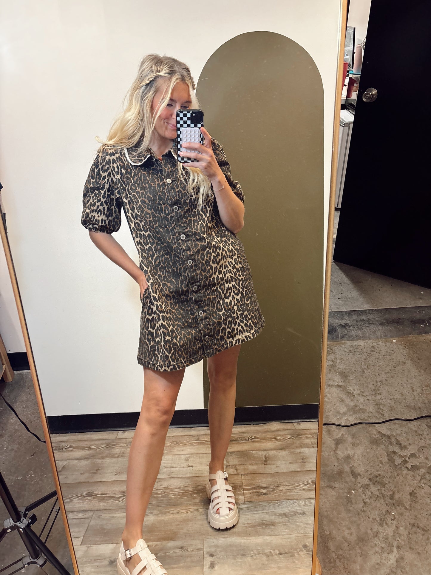 Rayna Leopard Collar Dress