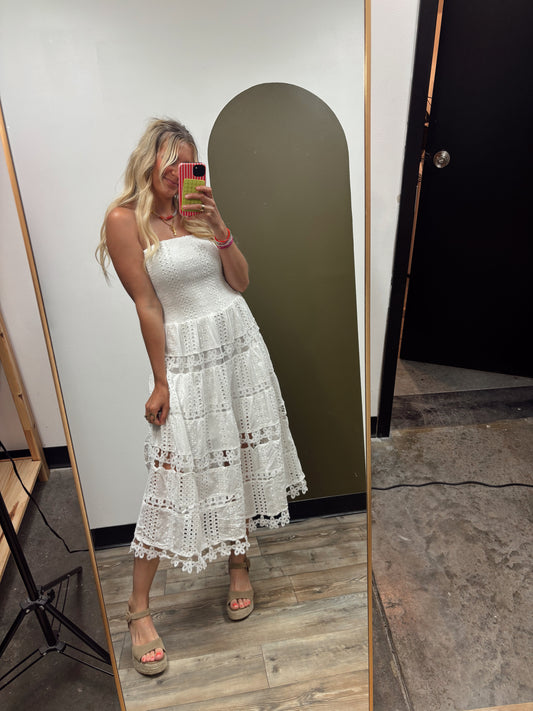 Vineyard Eyelet Dress (White)