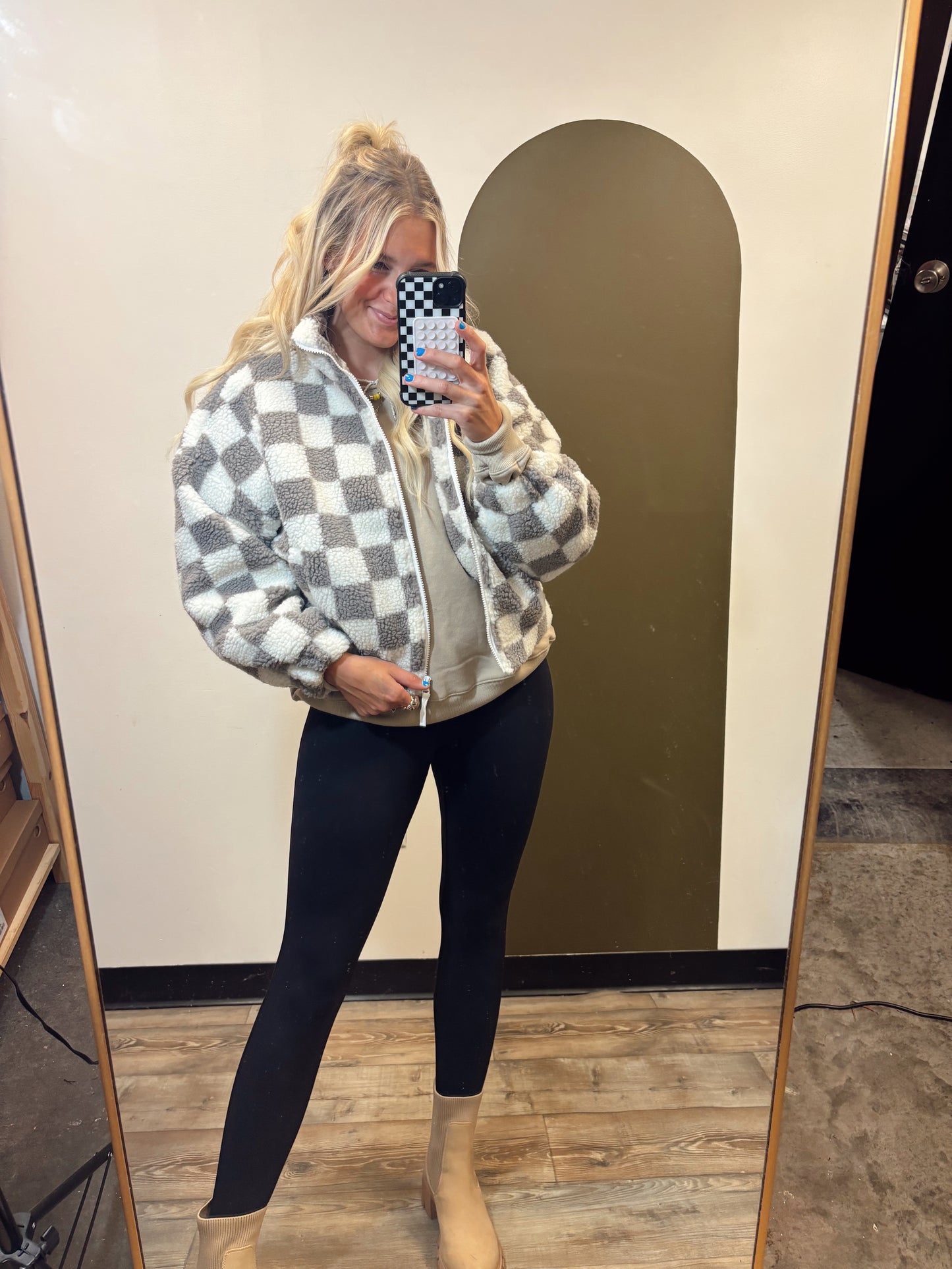 Alayna Checkered Jacket (Grey)