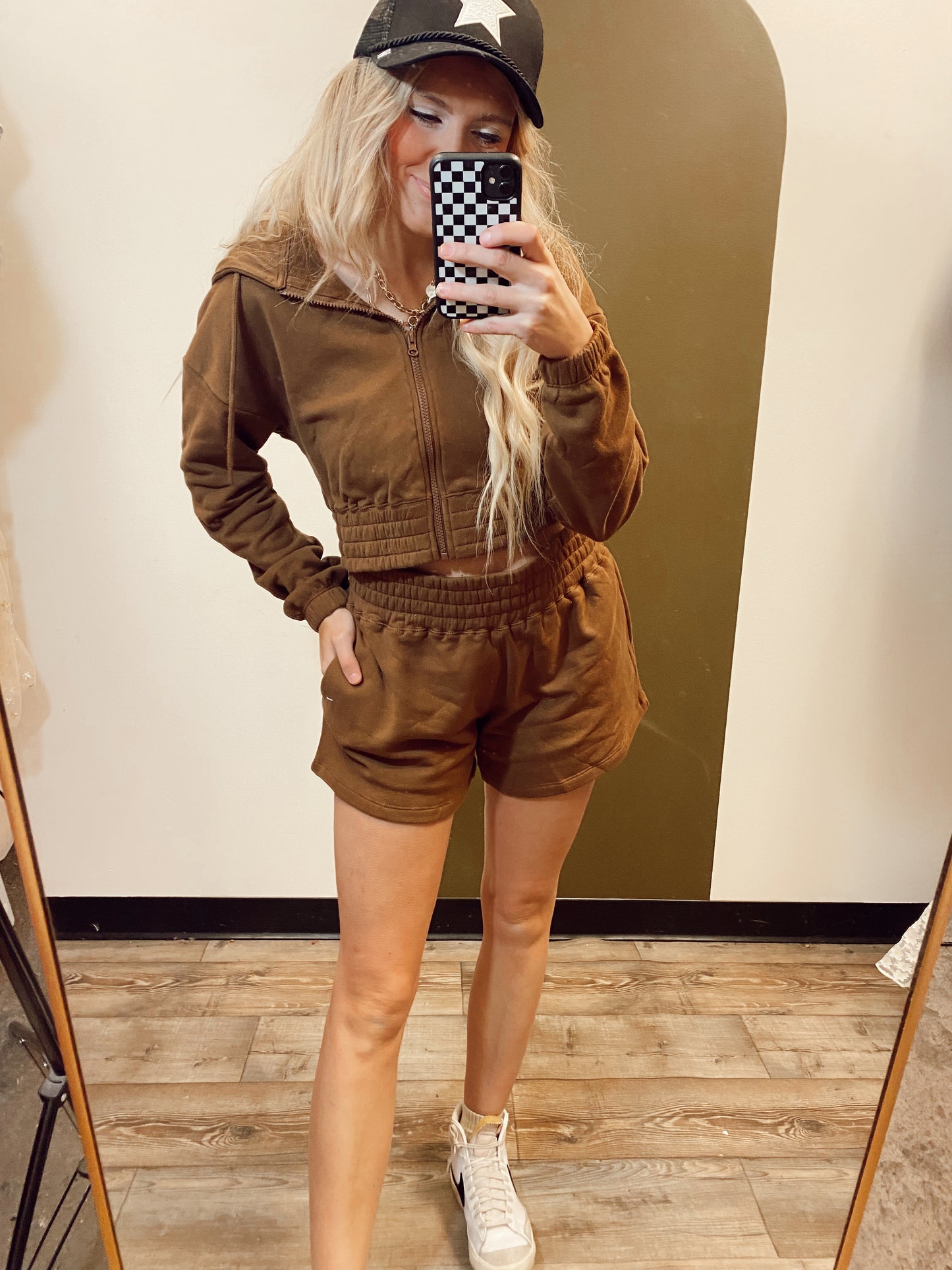 Lounge Around Short (Cocoa)