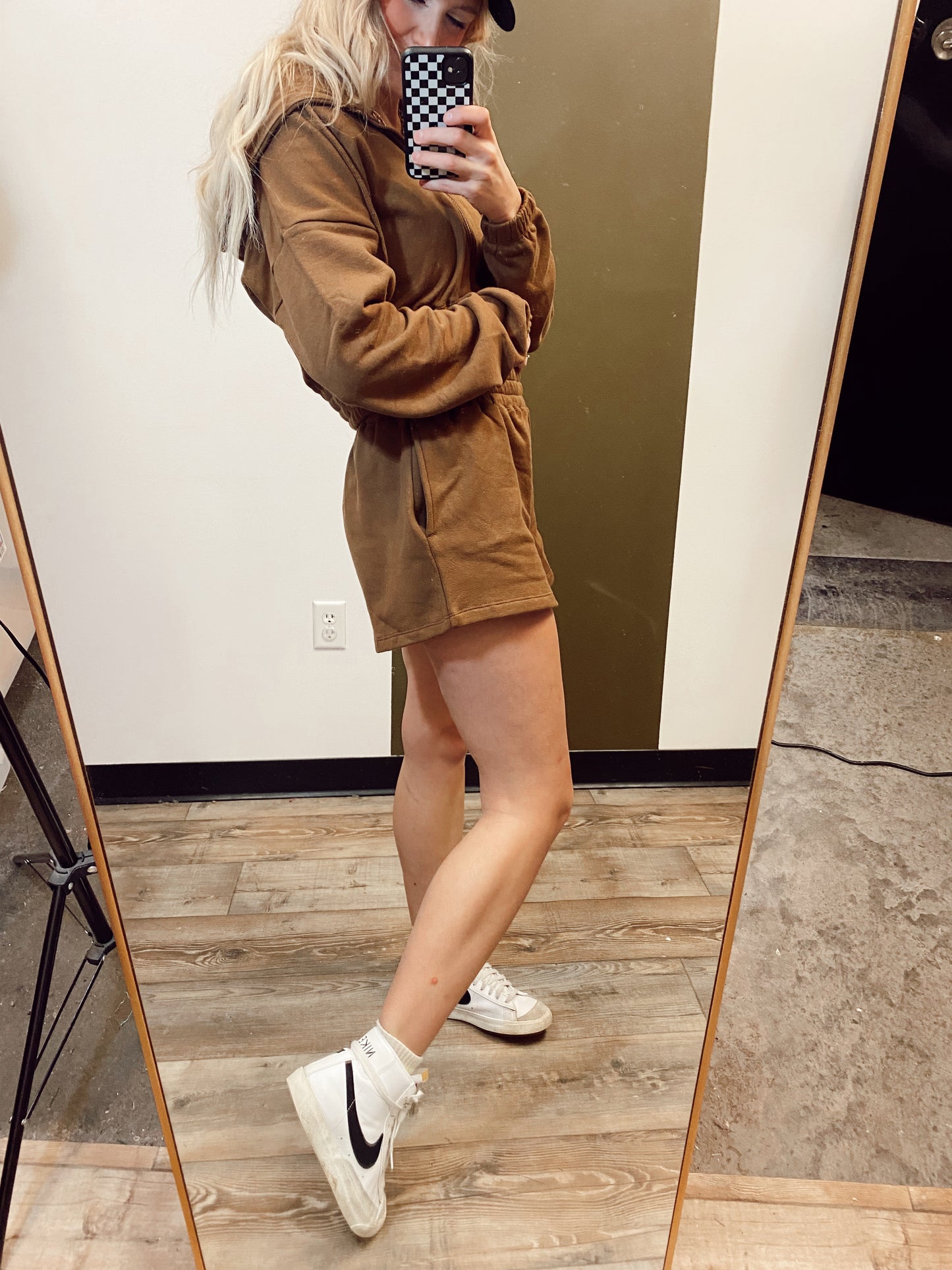 Lounge Around Short (Cocoa)