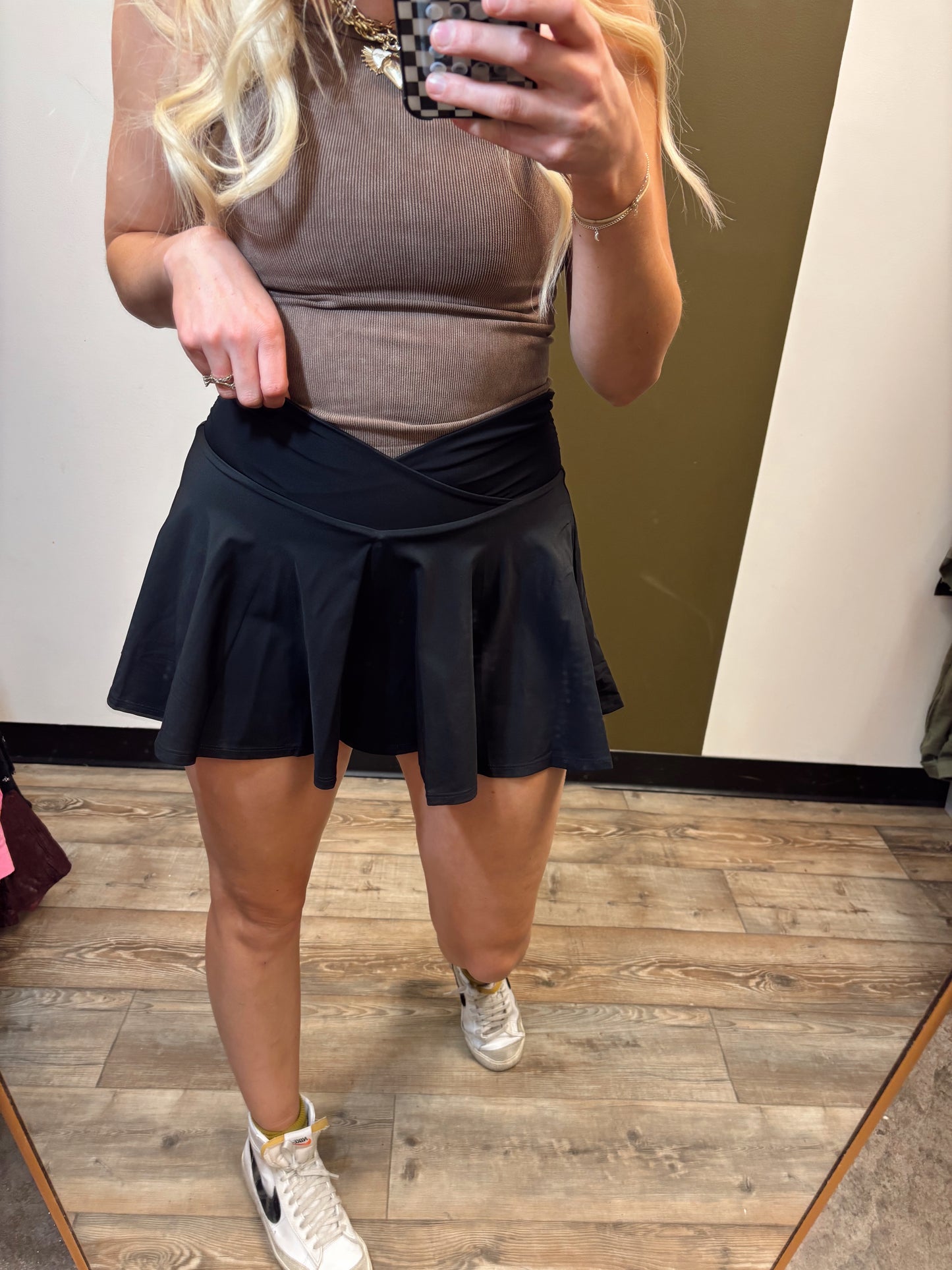 Go The Mile Skort (Black)