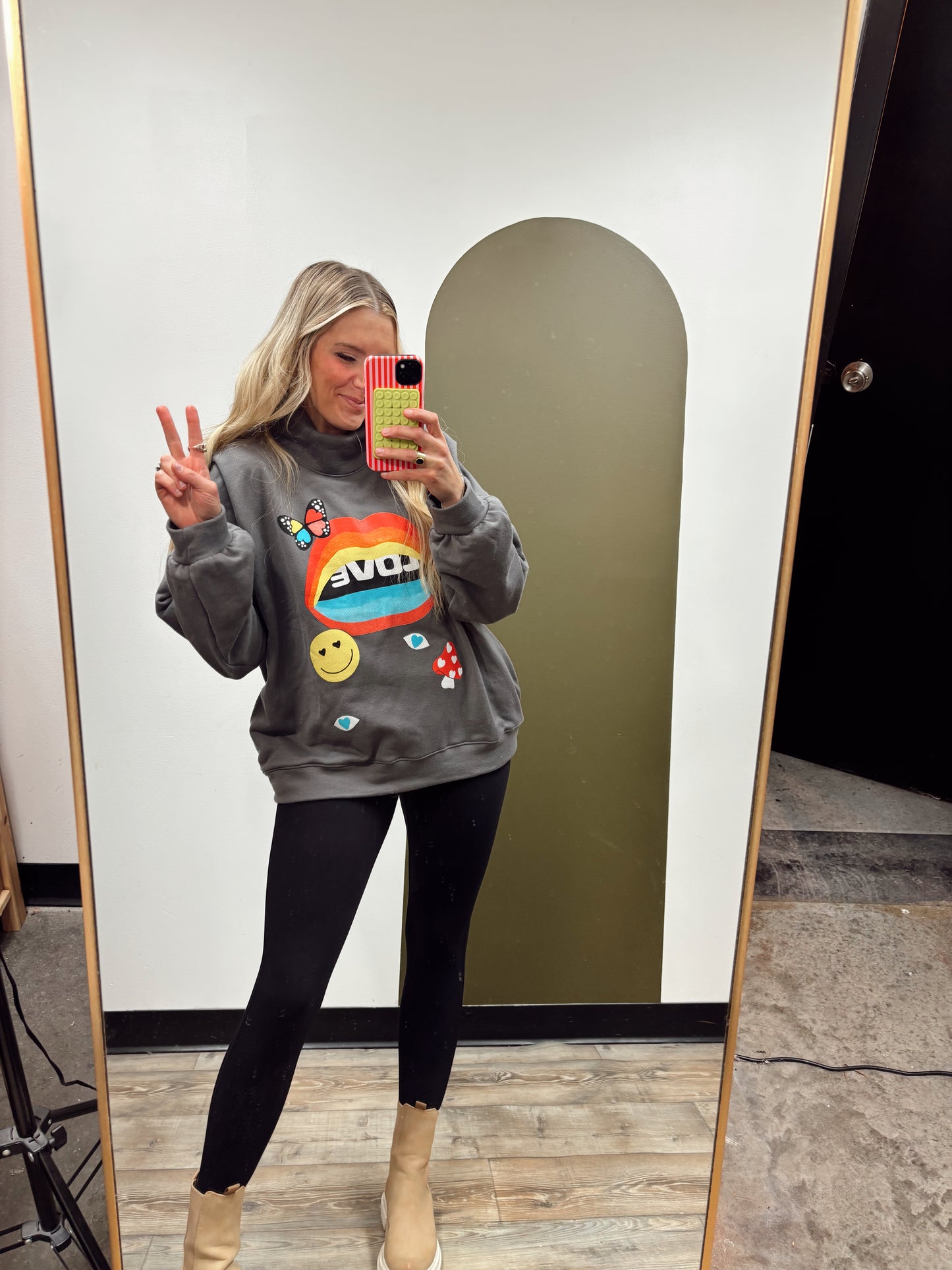 Lip Love Graphic Sweatshirt
