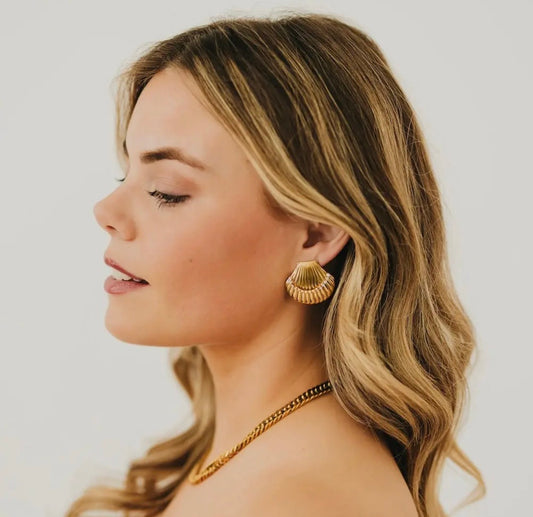 Sandy Shell Earring