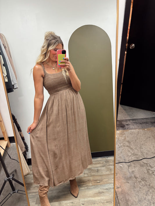 Cutie Crinkle Maxi Dress (Brown)