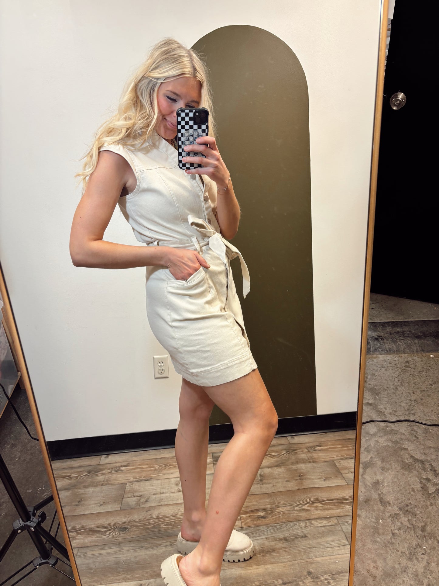 Kathleen Button Dress (Sand)