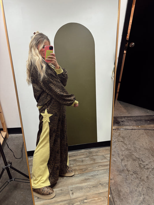 Star Leopard Sweat Set