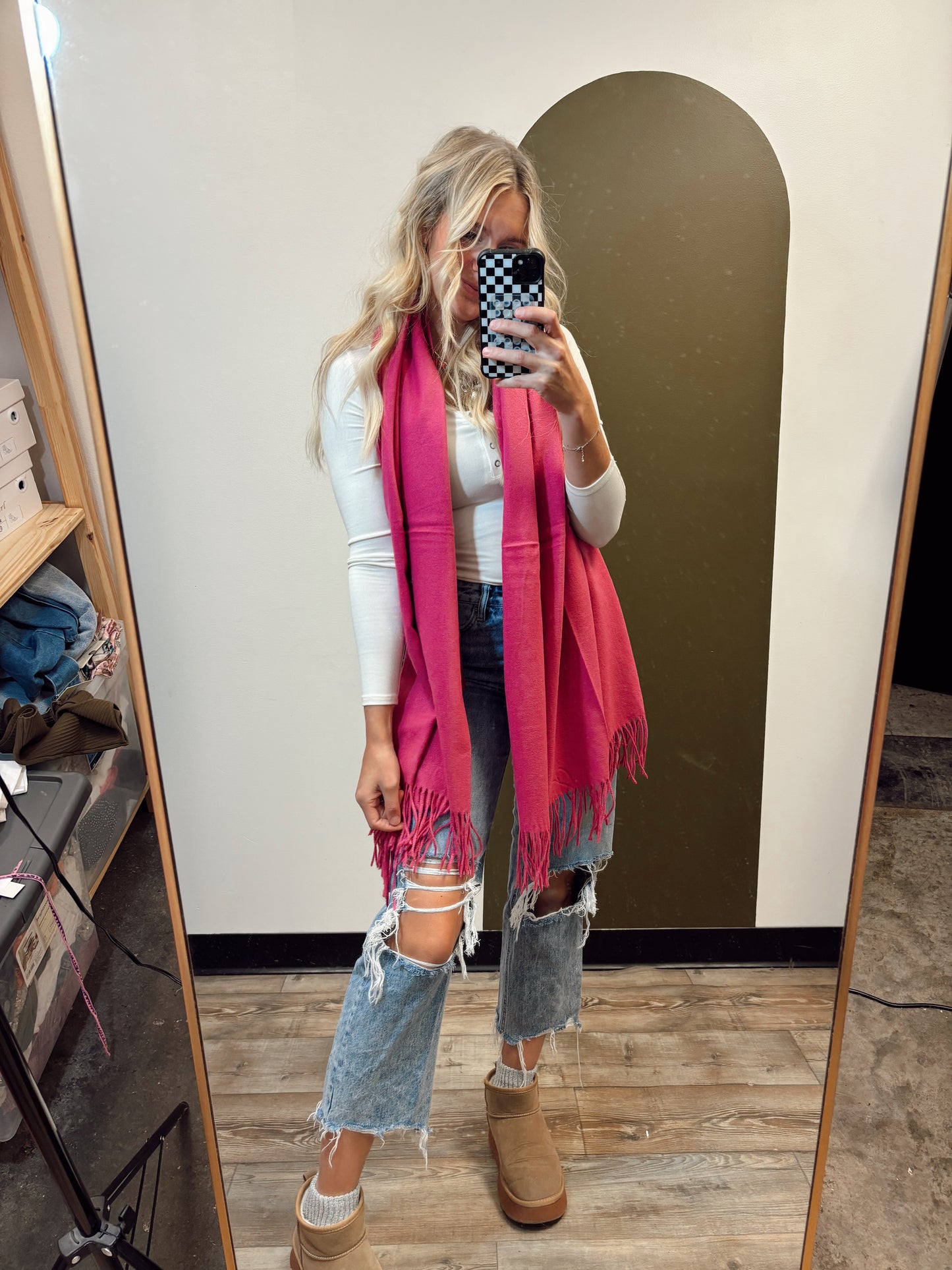 Cozy & Essential Scarf (Pink)