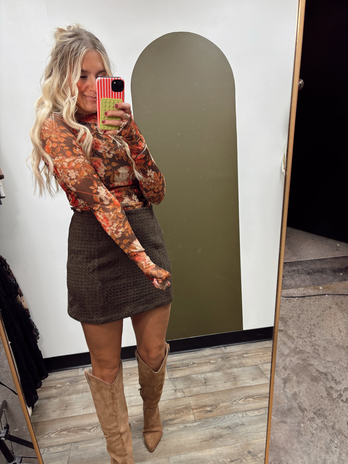 Lauren Sheer Floral Top (Brown)