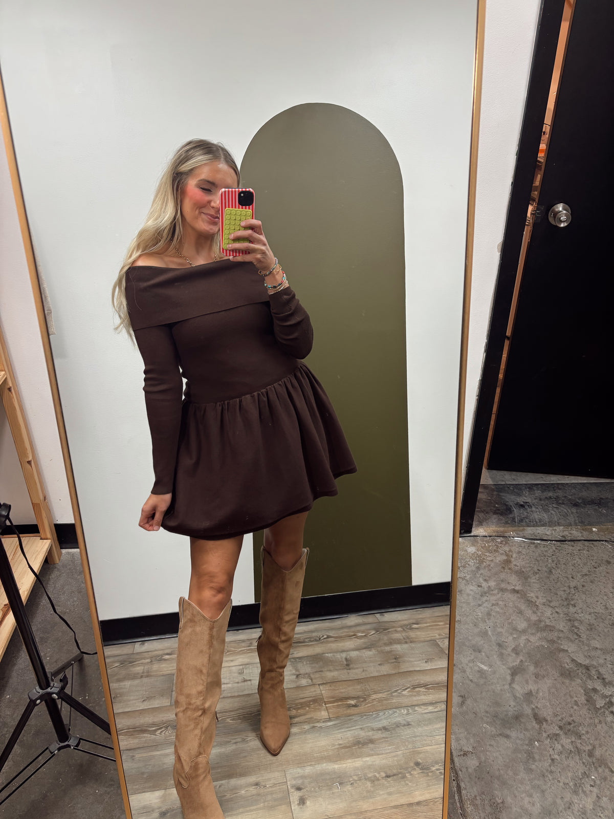 Stephany Off Shoulder Dress (Brown)