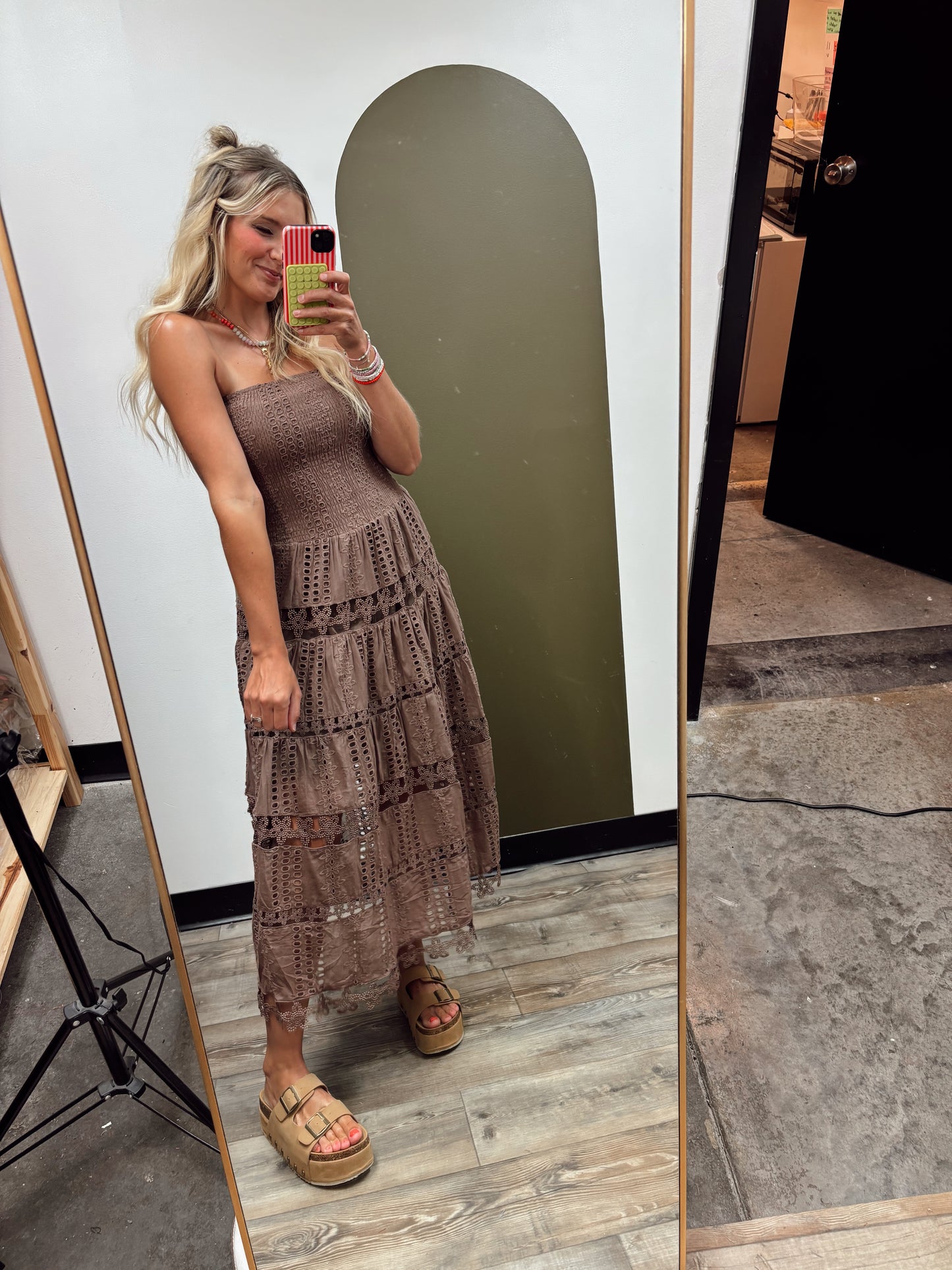 Vineyard Eyelet Dress (Nutmeg)