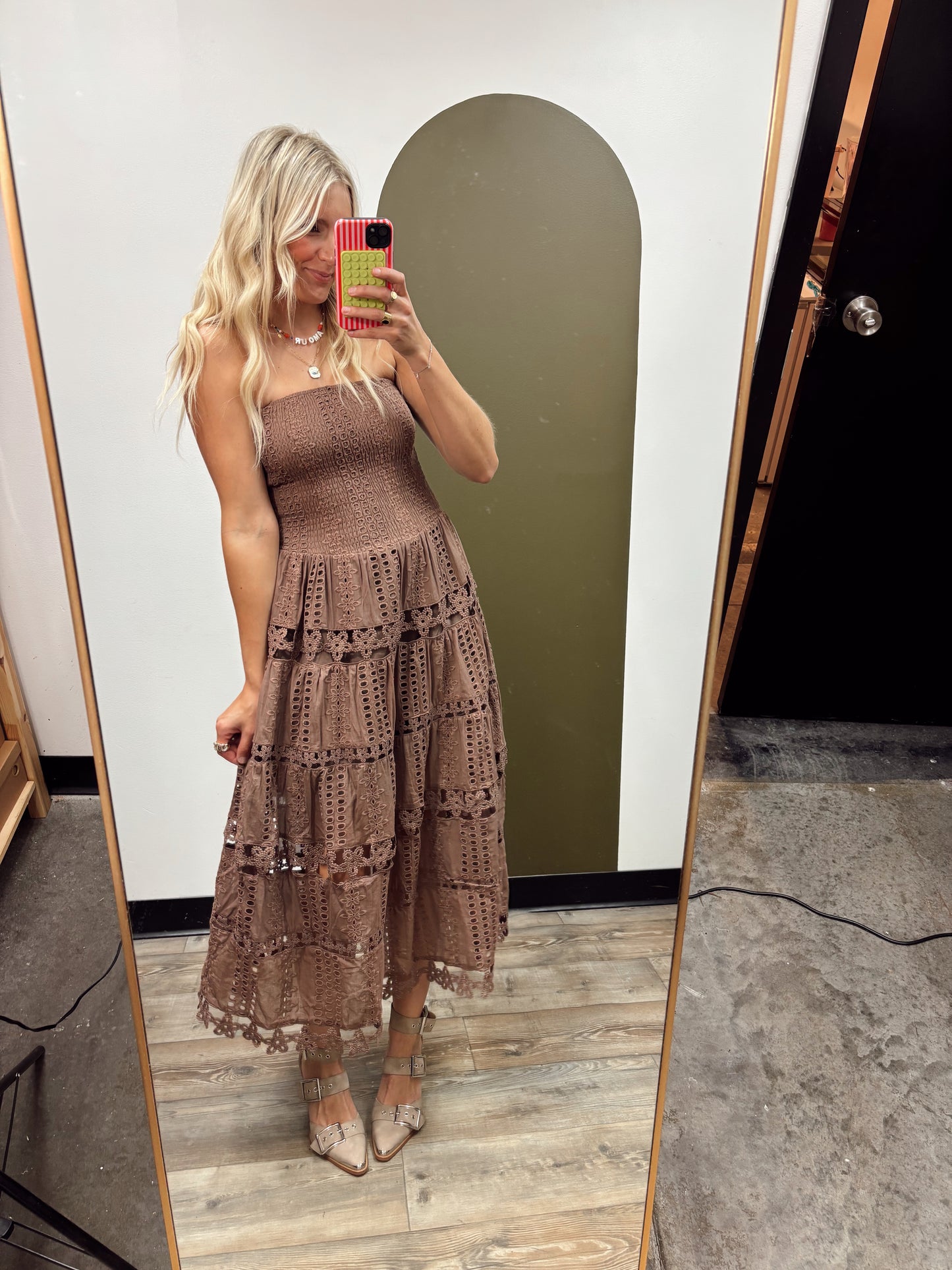 Vineyard Eyelet Dress (Nutmeg)