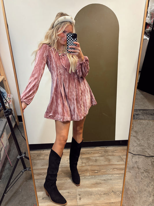 Mistletoe Velvet Dress (Mauve)