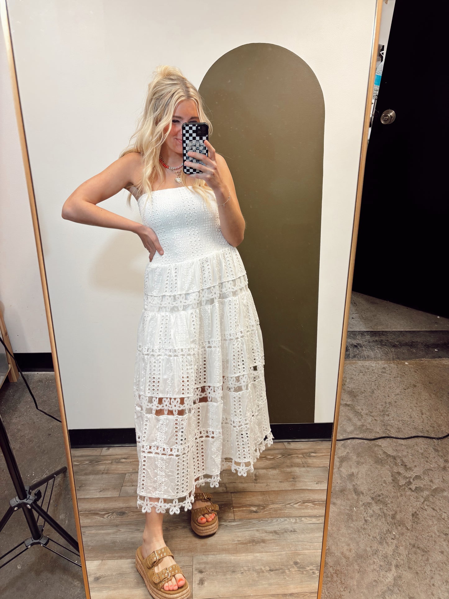 Vineyard Eyelet Dress (White)