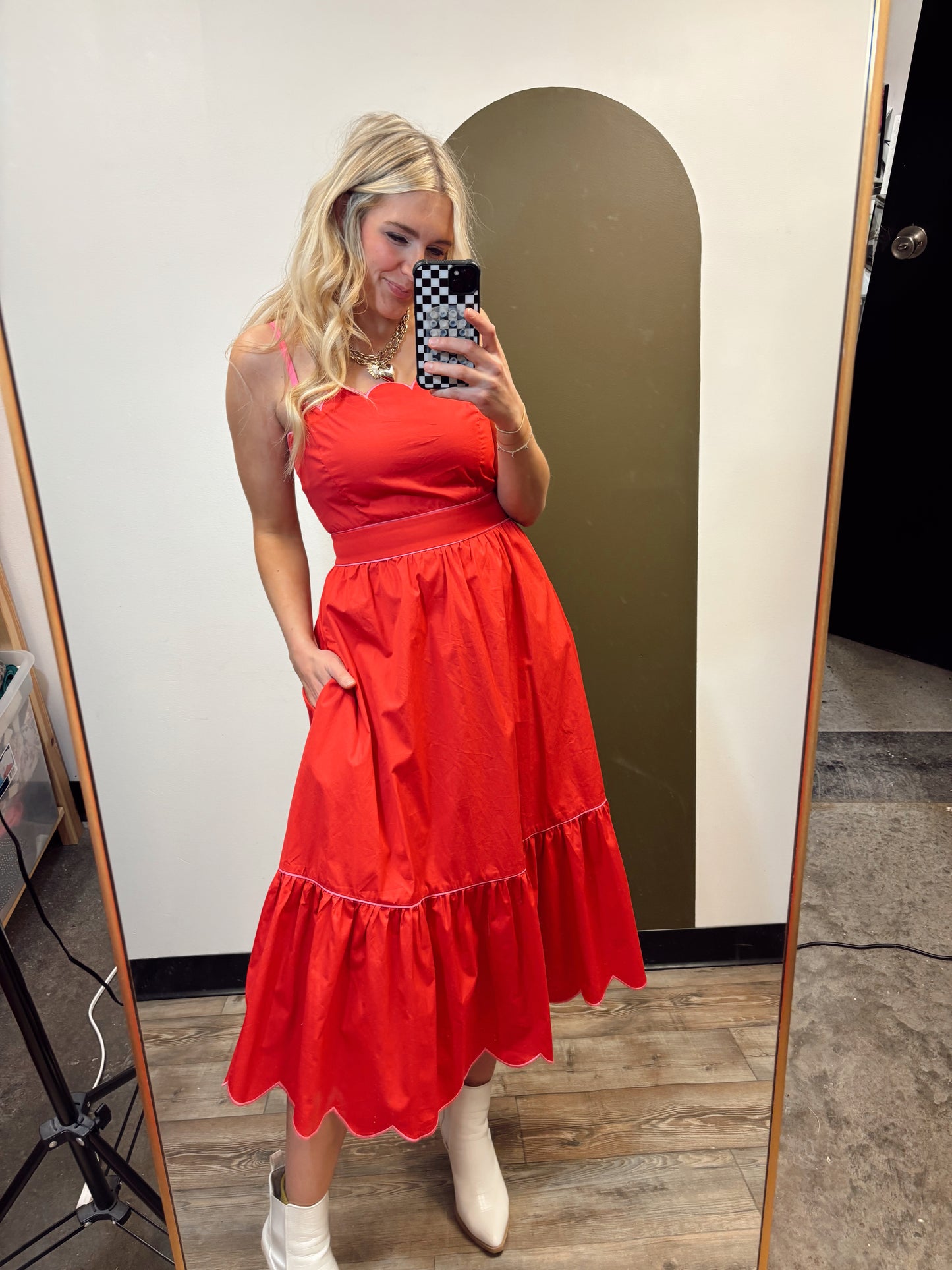 Darla Detail Midi Dress (Red)