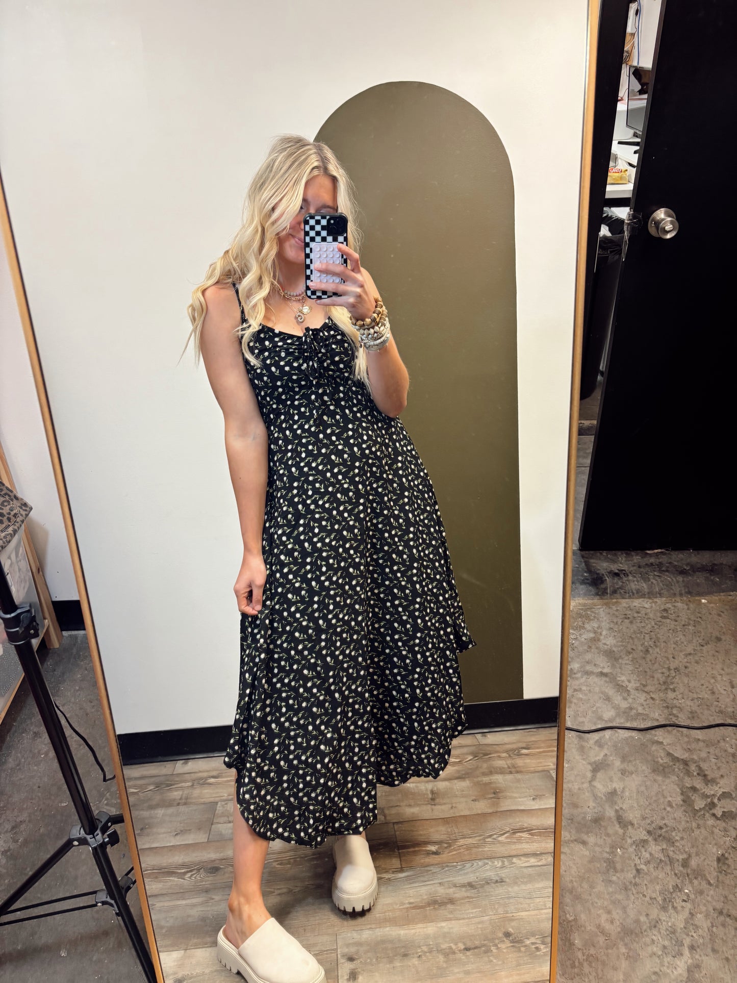 Jess Floral Maxi Dress (Black)