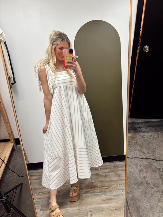 Emmie Empire Maxi Dress (Cream)