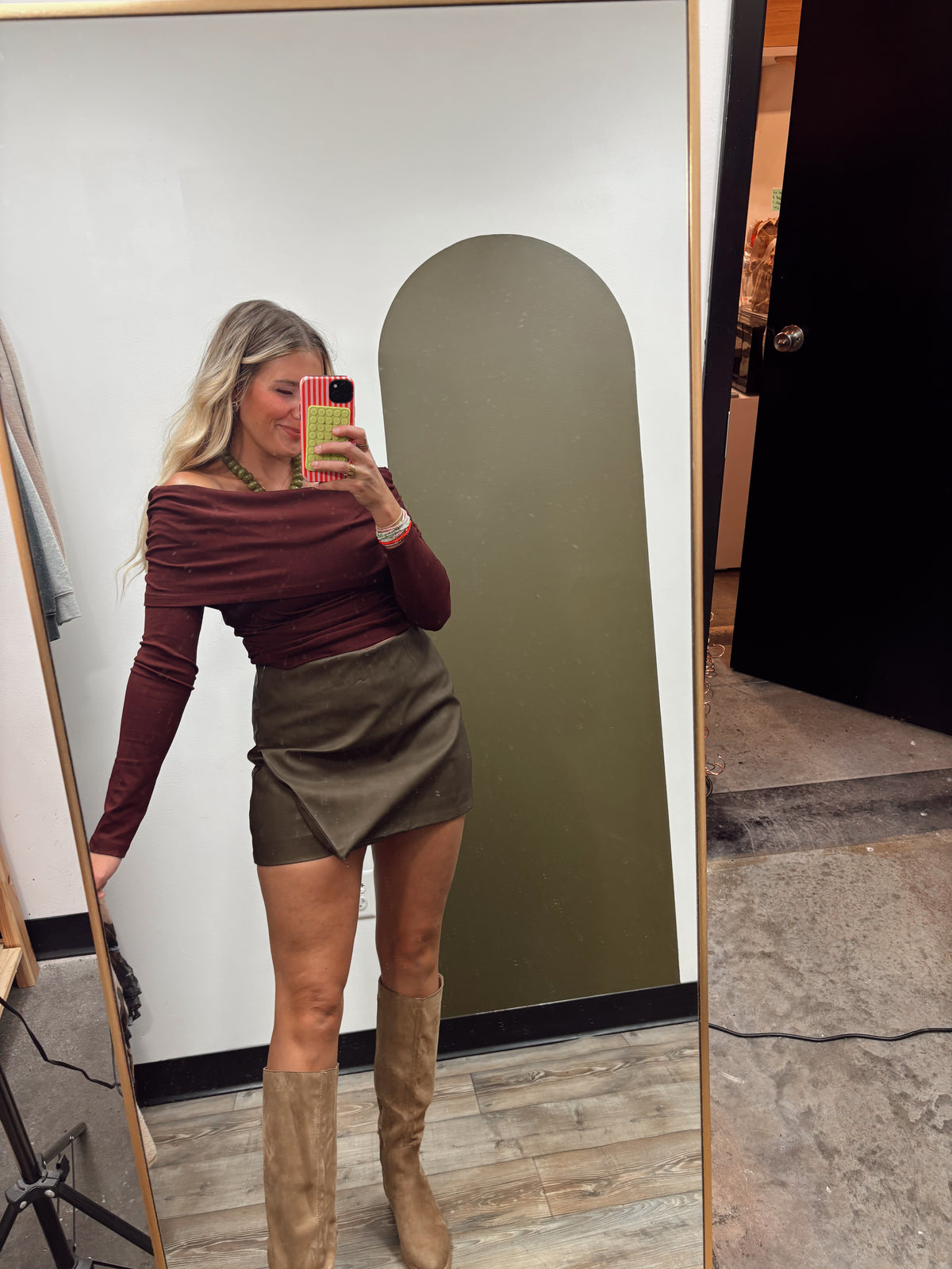 Dalia Off Shoulder Top (Wine)
