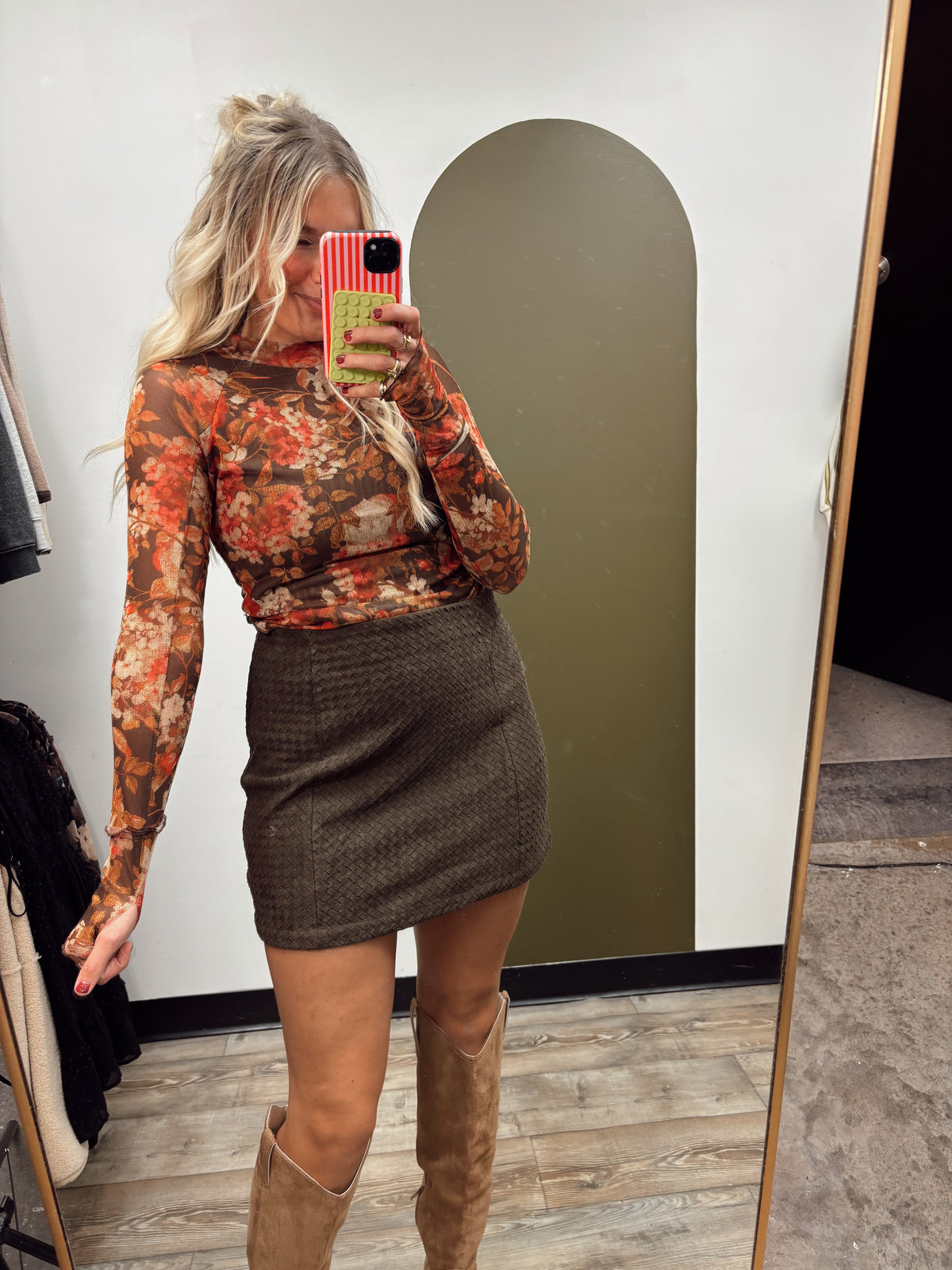 Lauren Sheer Floral Top (Brown)