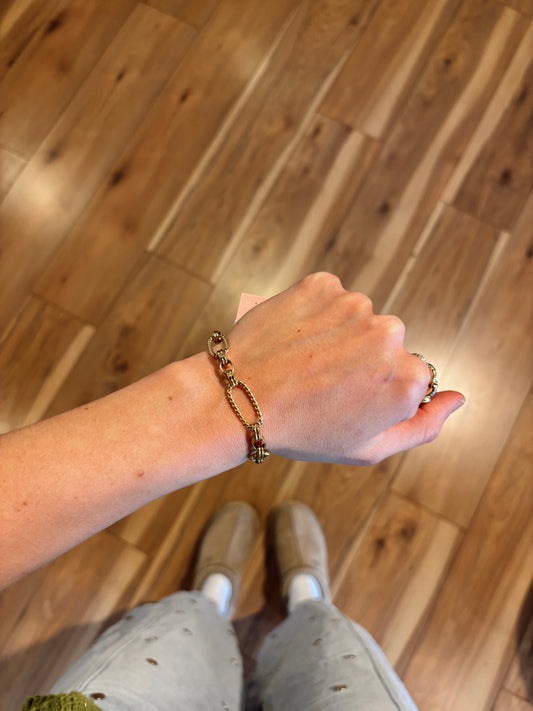 Alternate Link Cabled Bracelet