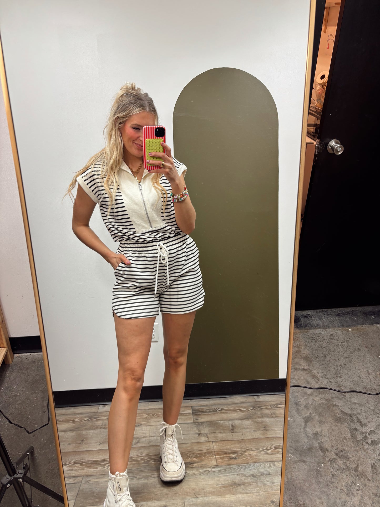 Ari Romper