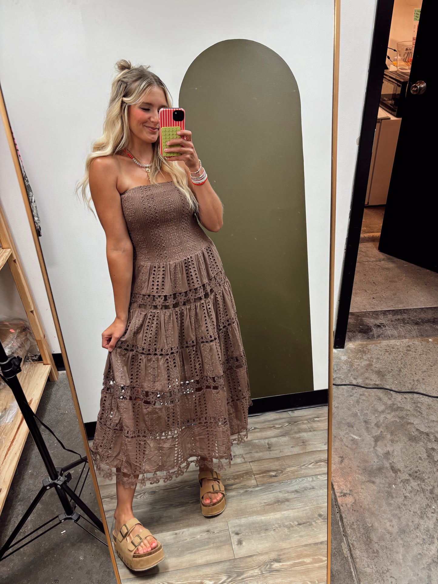 Vineyard Eyelet Dress (Nutmeg)