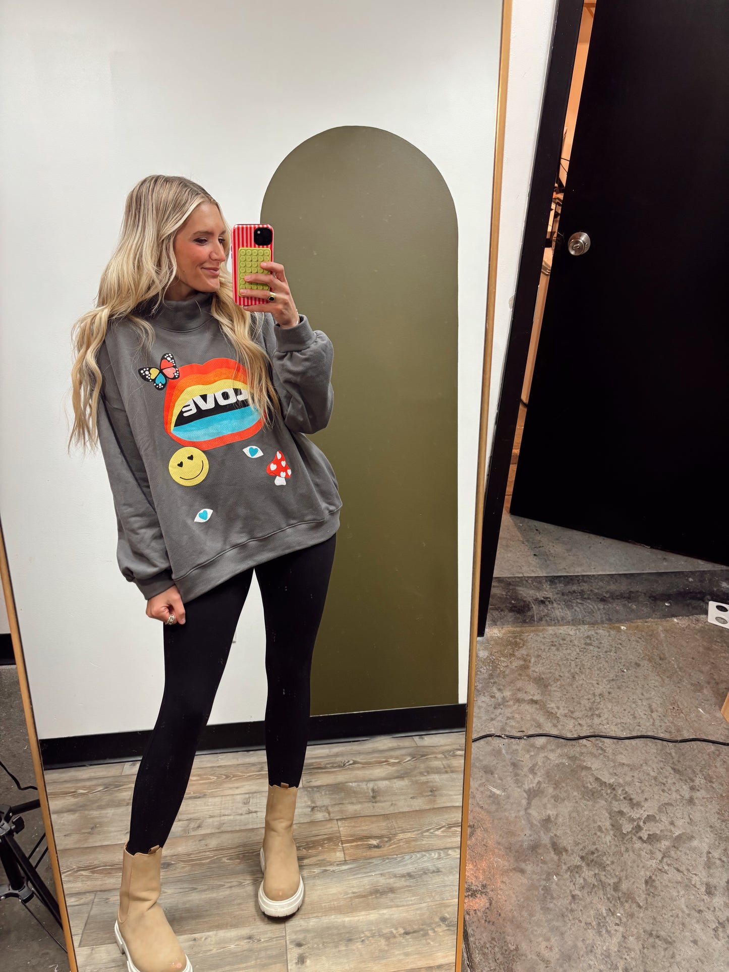 Lip Love Graphic Sweatshirt