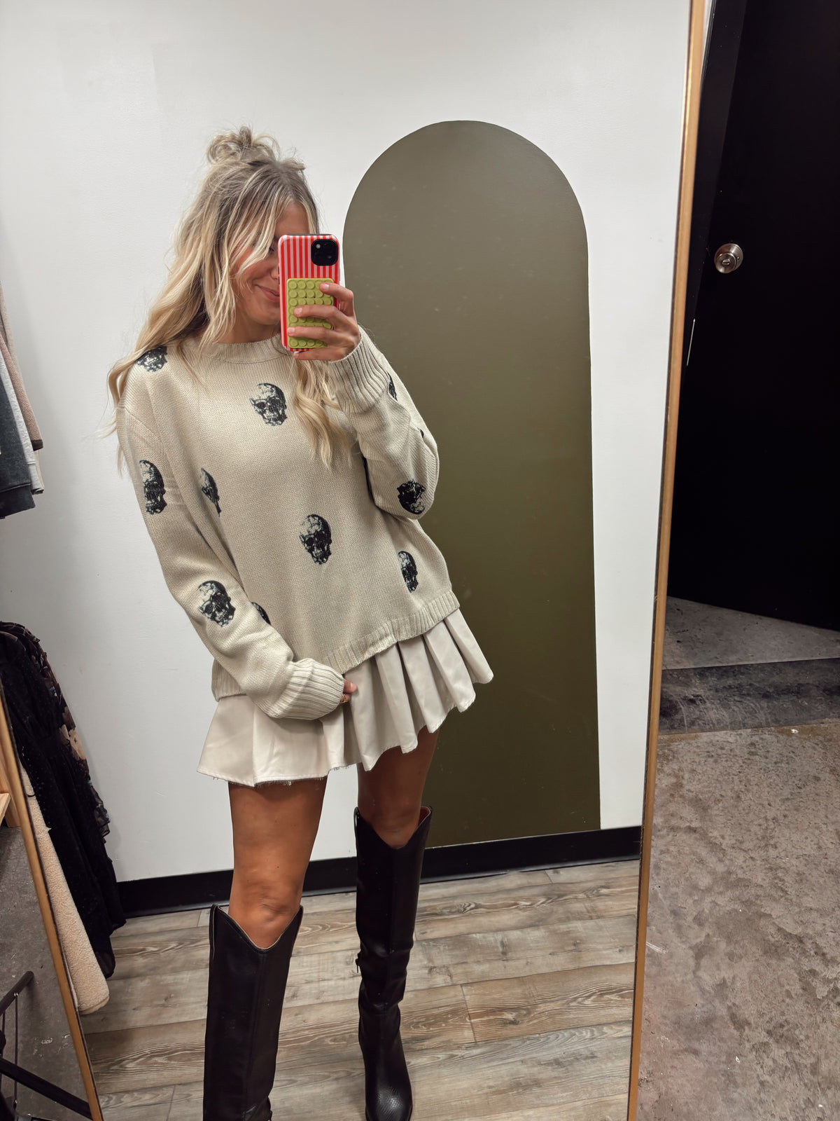 Skull Sweater (Tan)