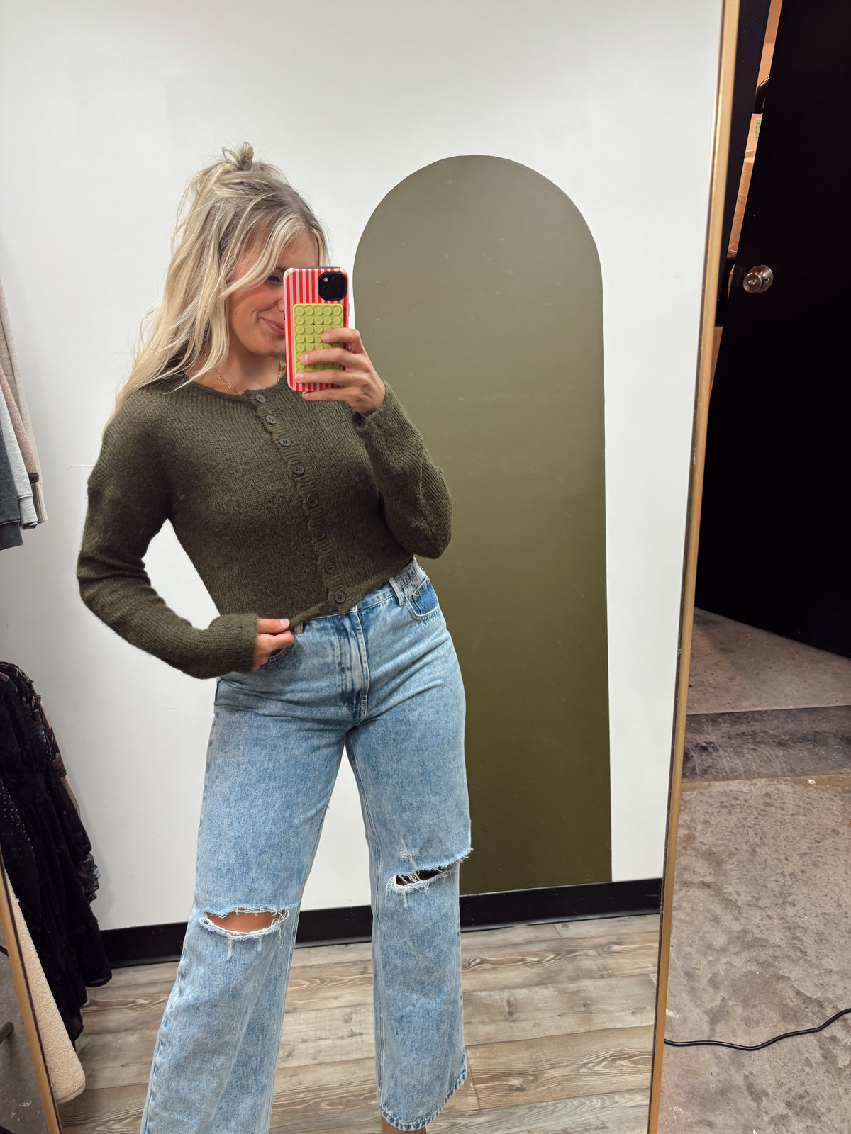 Scallop Fuzzy Button Cardigan (Olive)