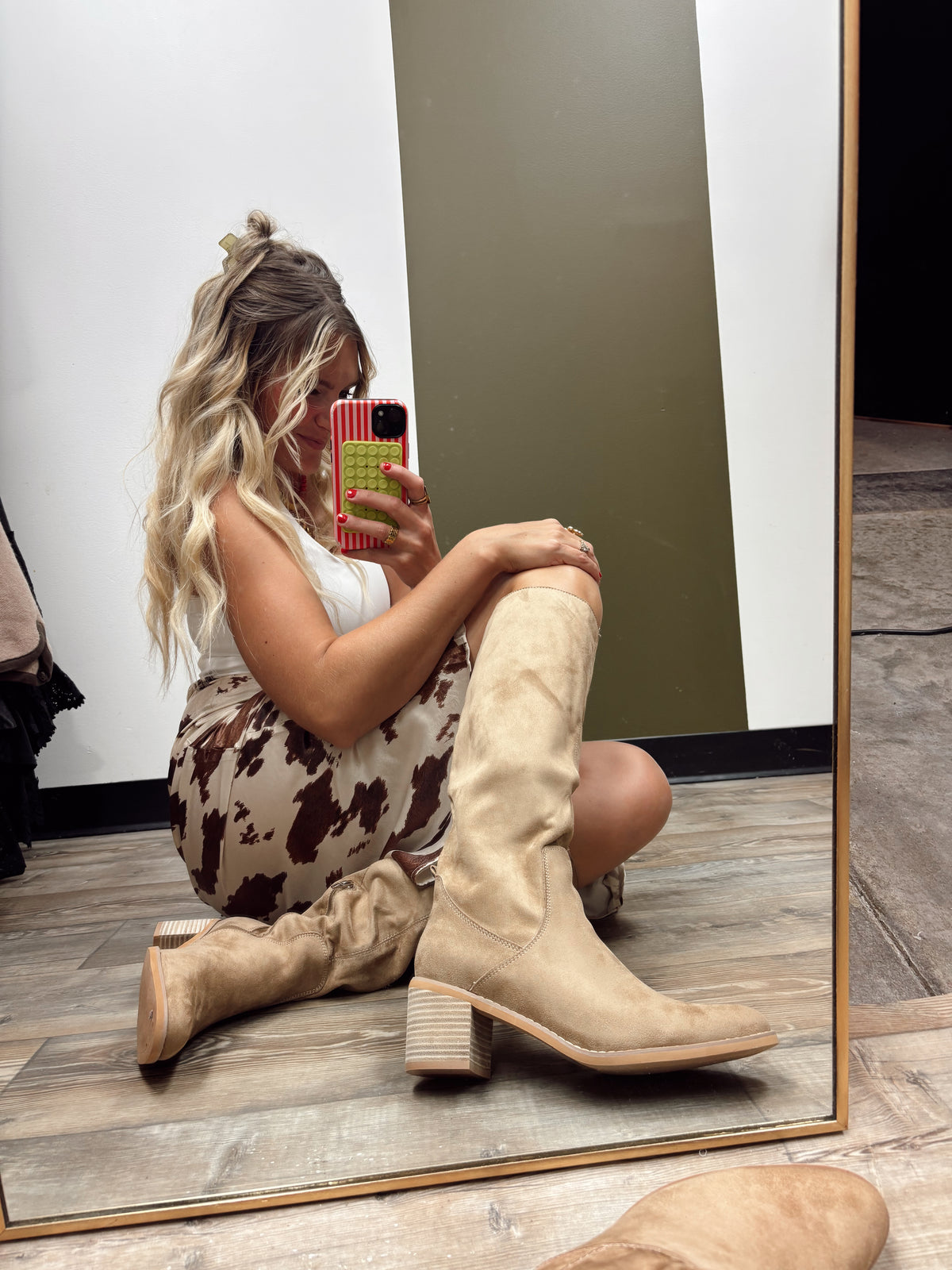 Juno Faux Suede Boot (Taupe)