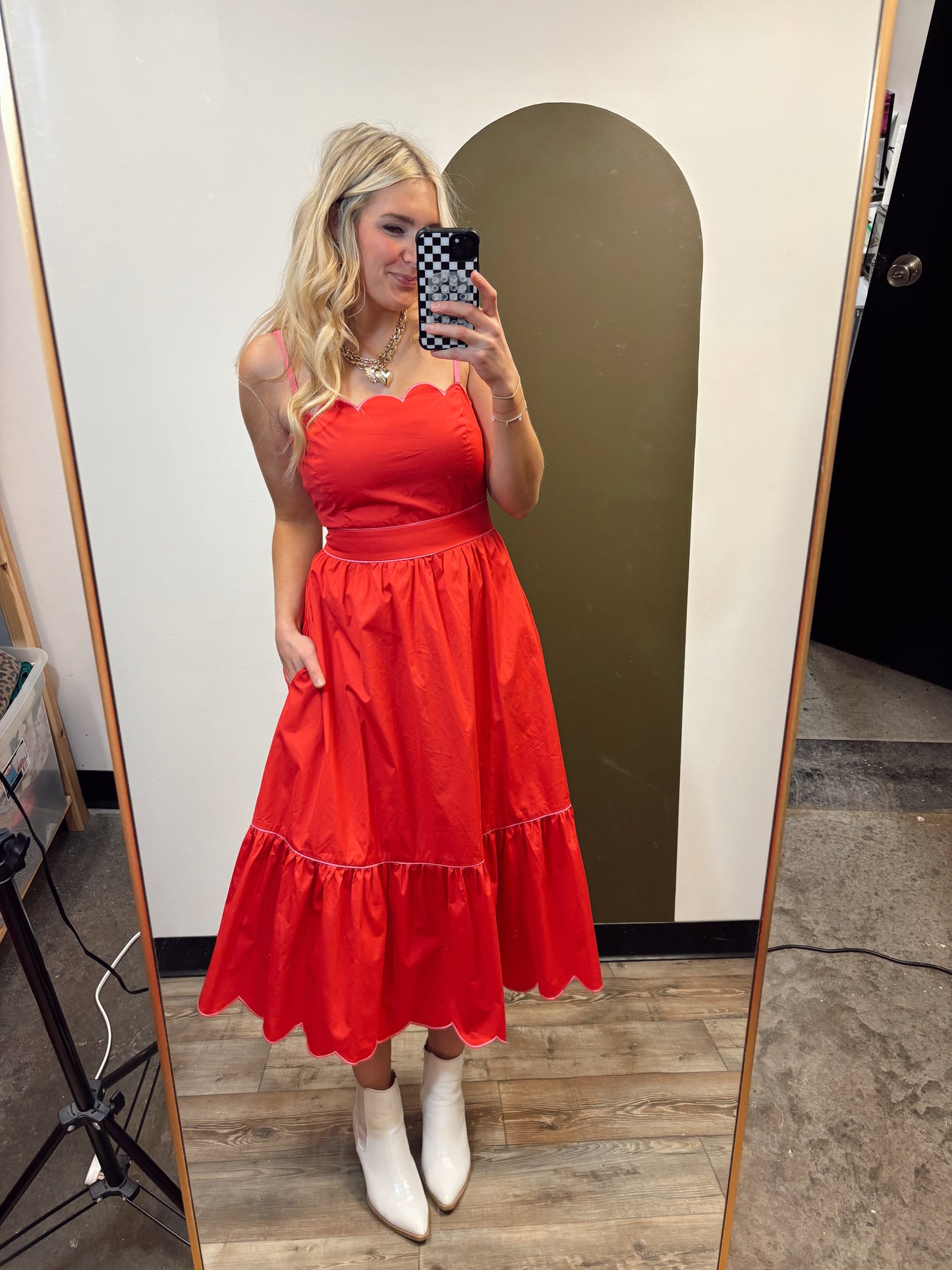 Darla Detail Midi Dress (Red)