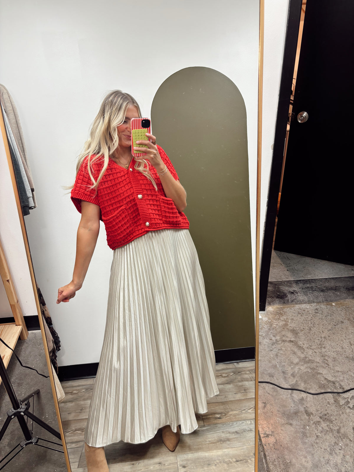 Daisy Button Sweater (Red)