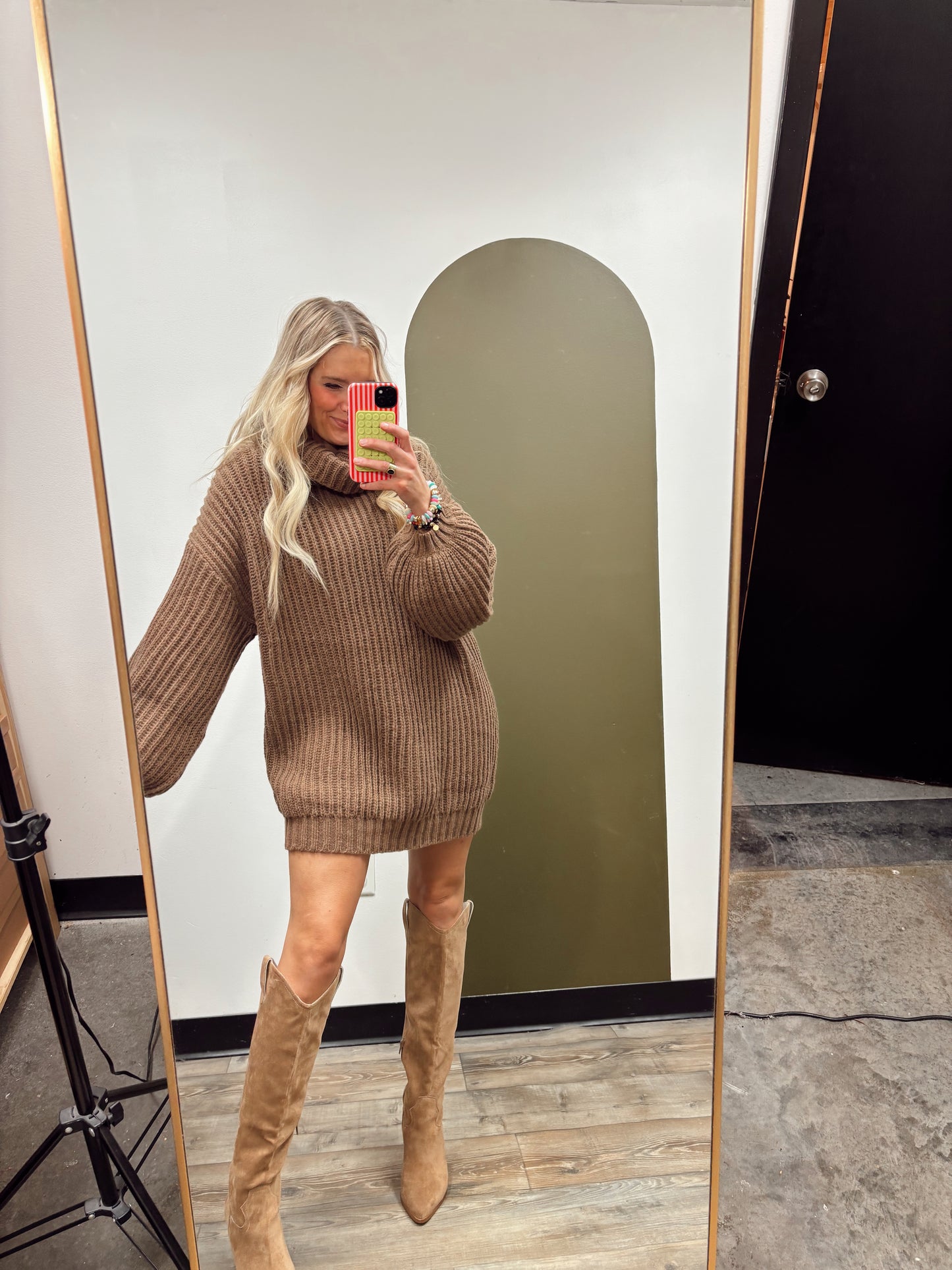 Alexandra Sweater Dress (Brown)