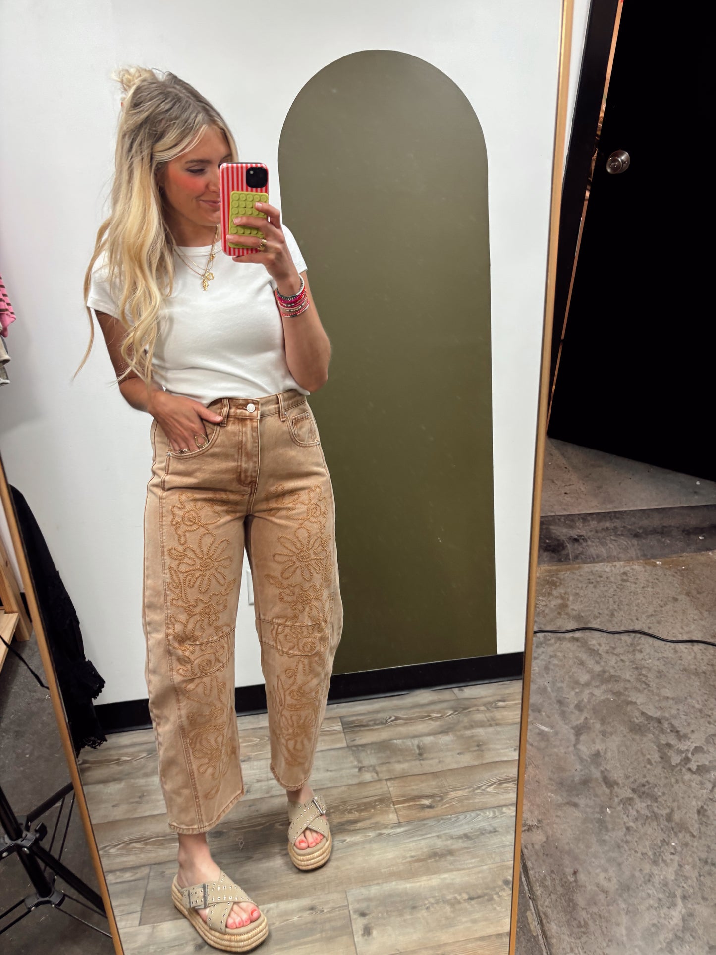 Embroidered Detail Barrel Pant (Rust)