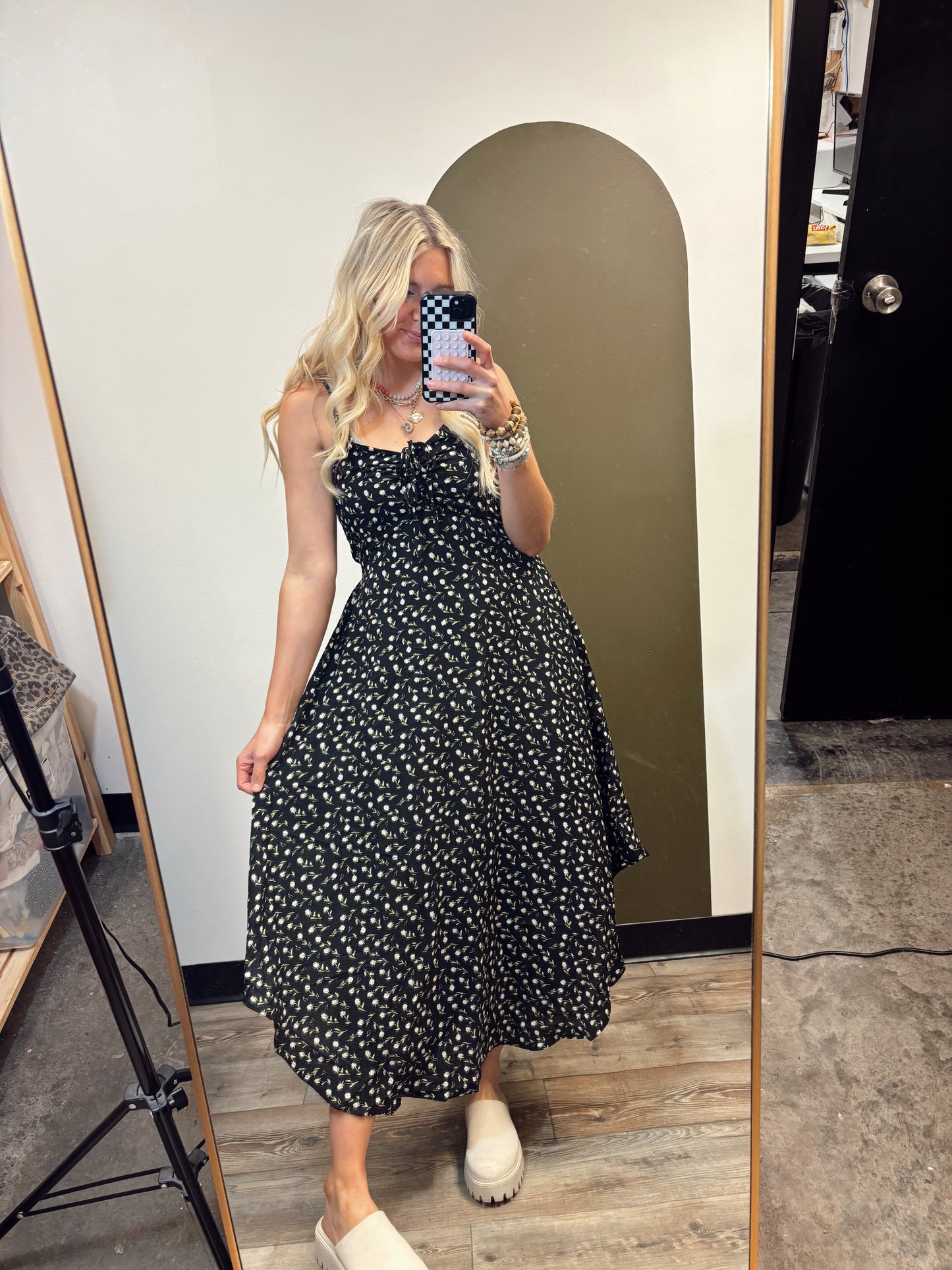 Jess Floral Maxi Dress (Black)