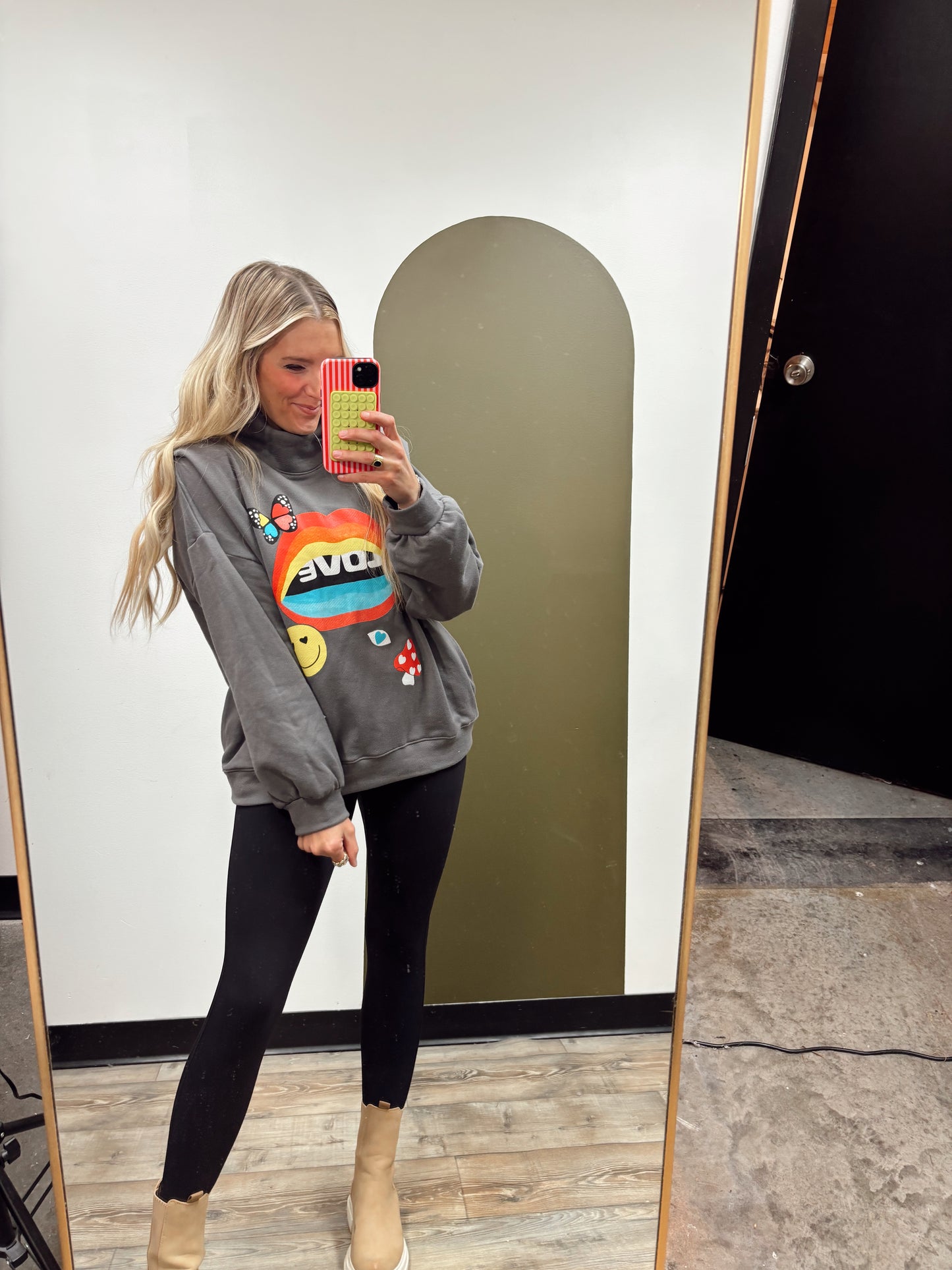 Lip Love Graphic Sweatshirt