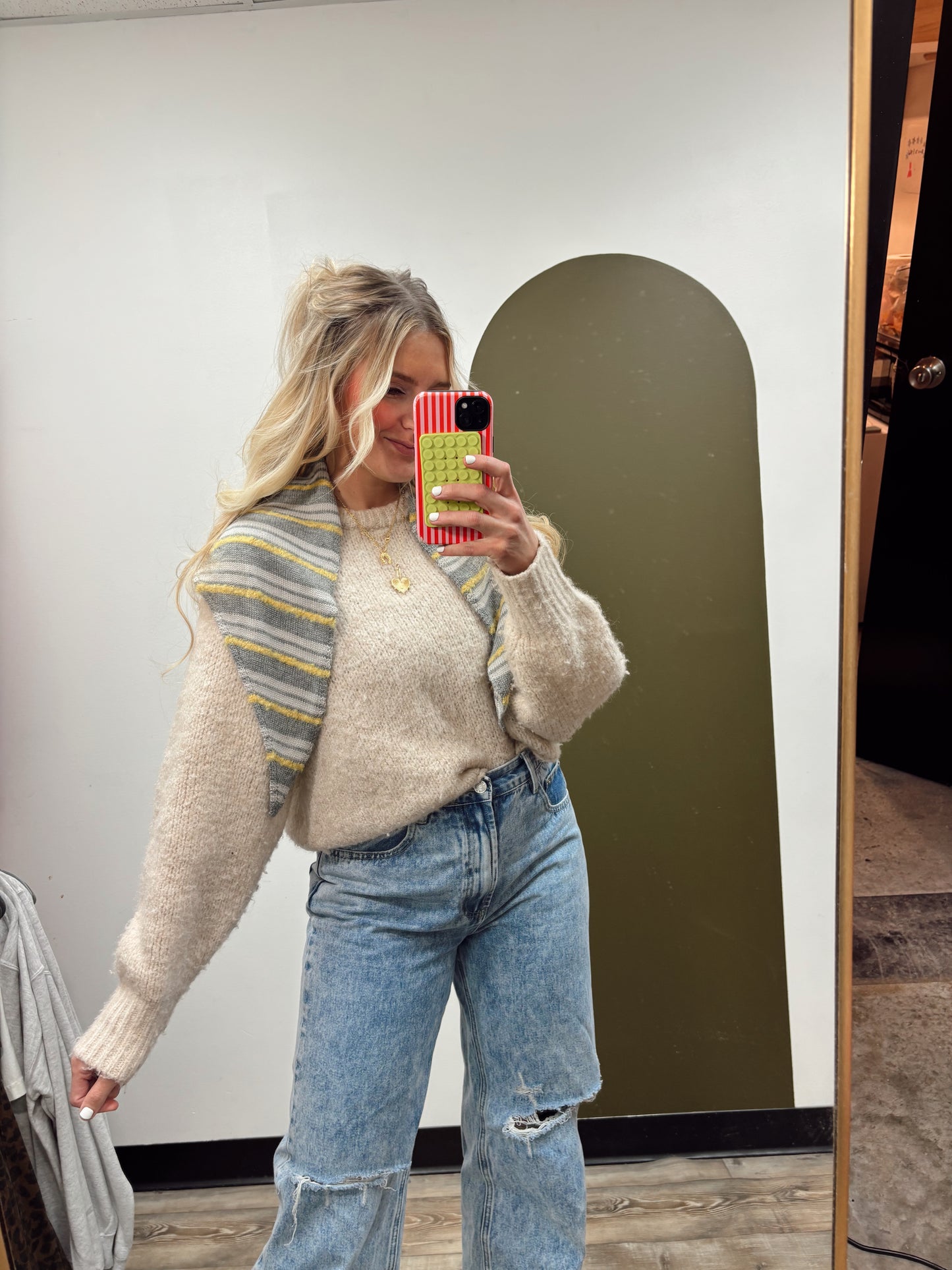 Triangle Scarf (Thin Stripe)