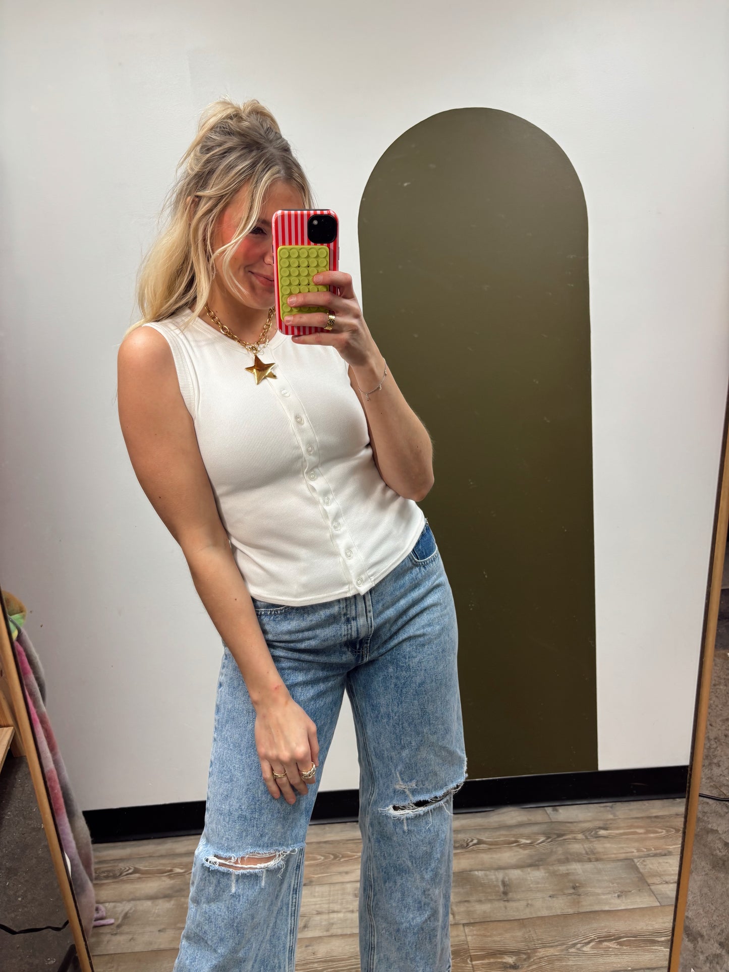 Button And Rib Tank (White)