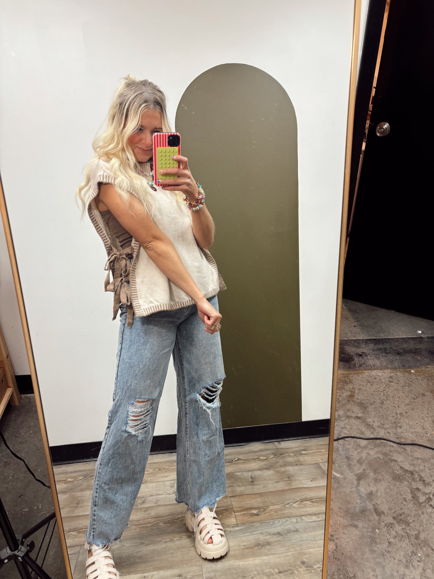 Anja Sweater Vest (Oat)