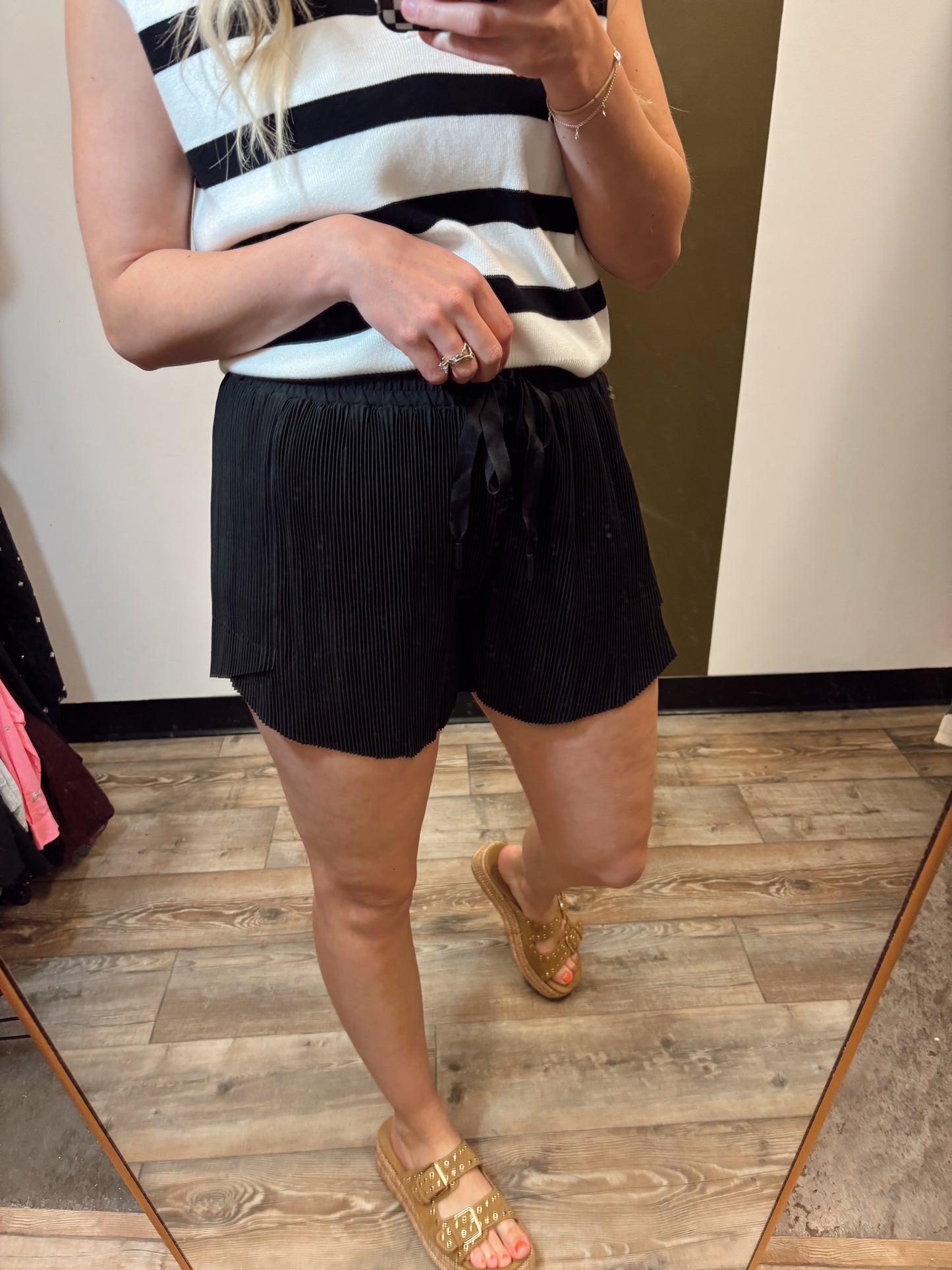 Parker Short (Black)